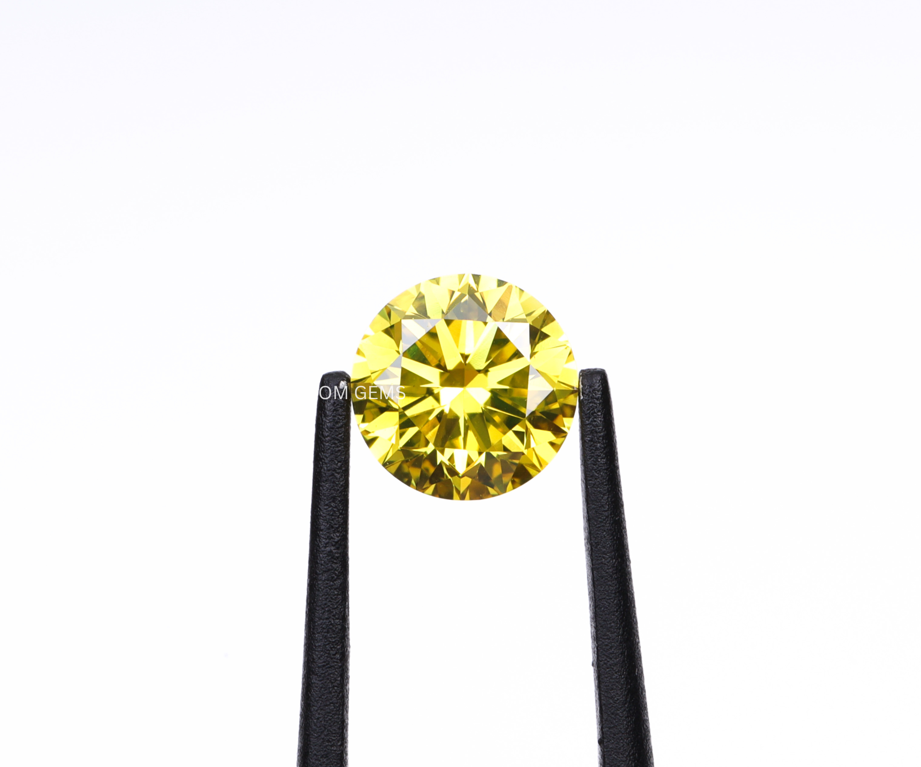 0.35 CT Yellow Round Cut Lab Grown Diamond