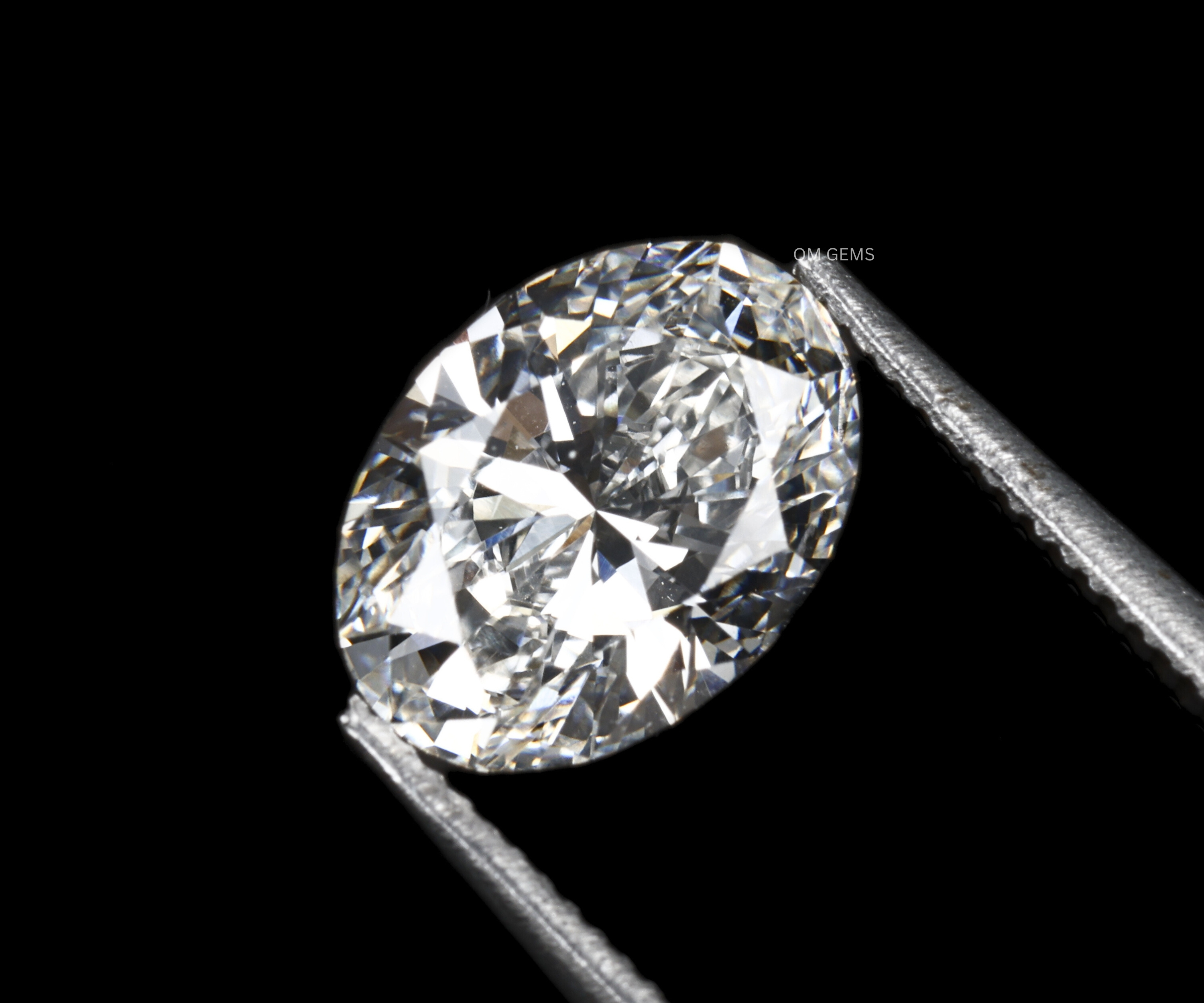 VVS and DEF Clarity Oval Lab Grown Diamond
