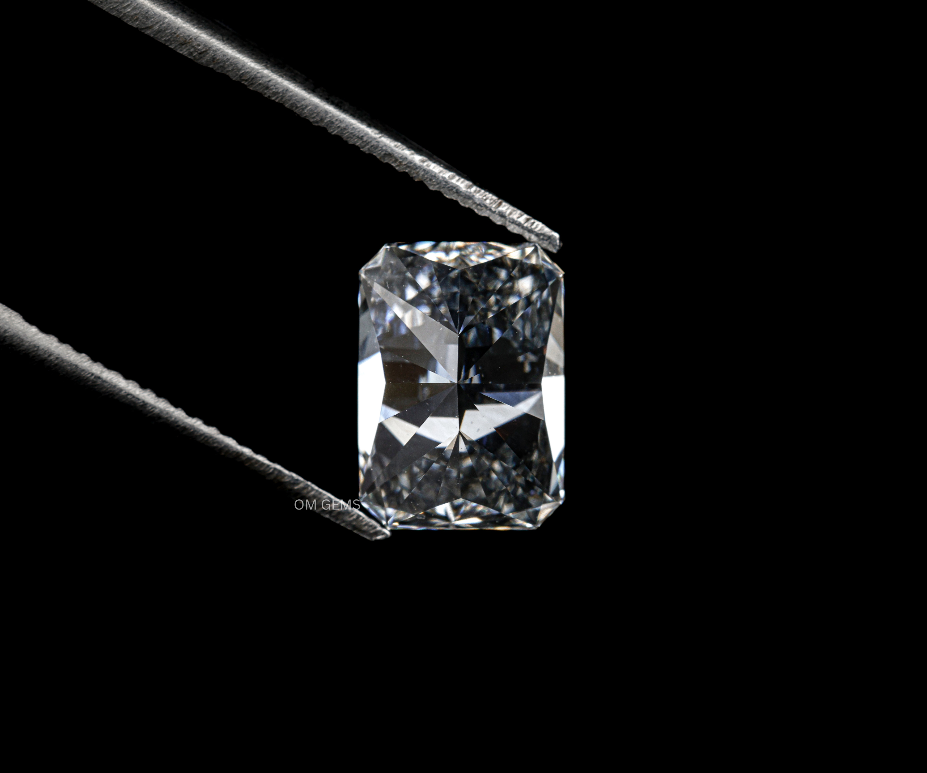 Lab Grown Radiant Cut Loose Diamond