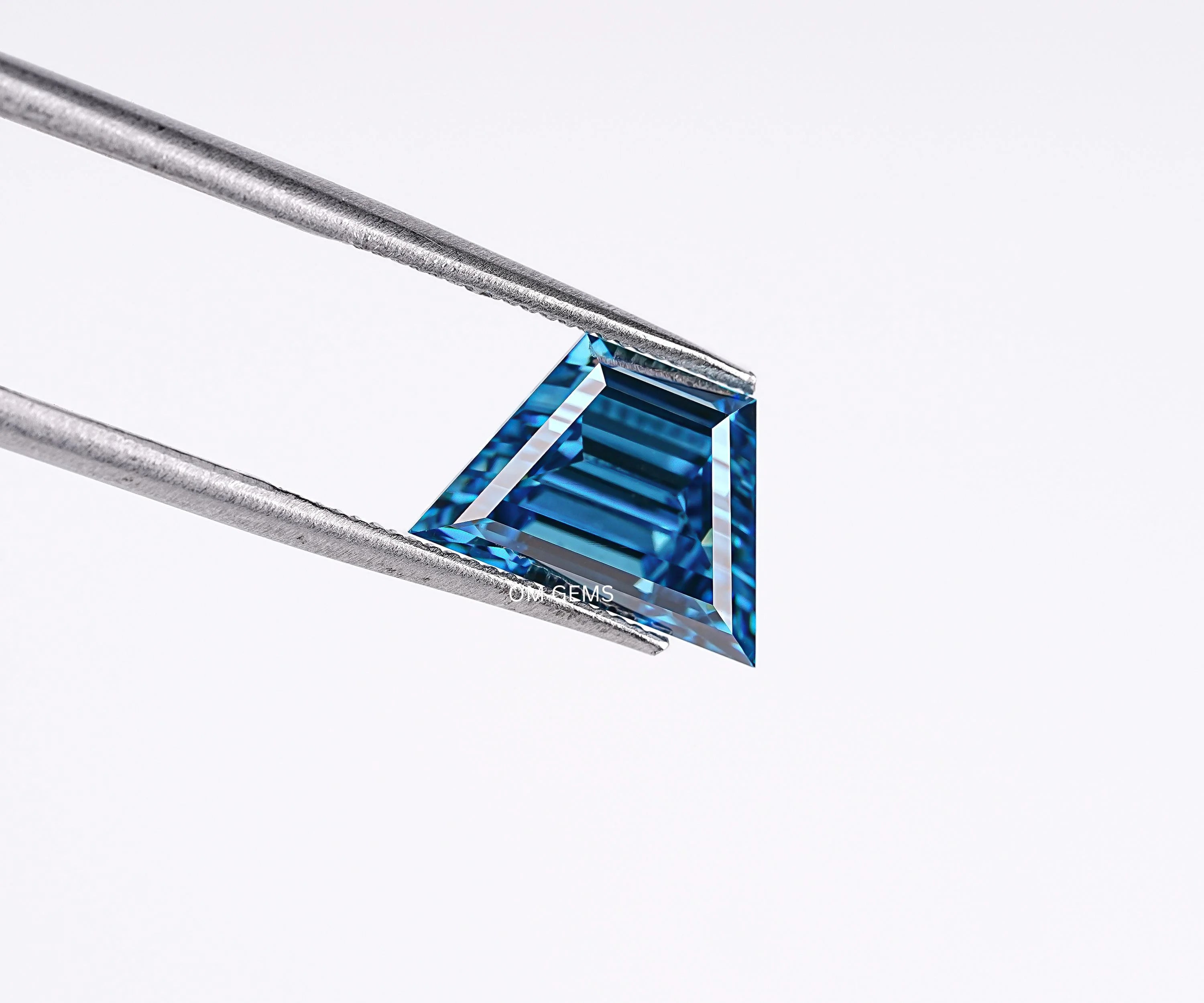 1.85 CT Blue Trapezoid Cut Lab Loose Diamond