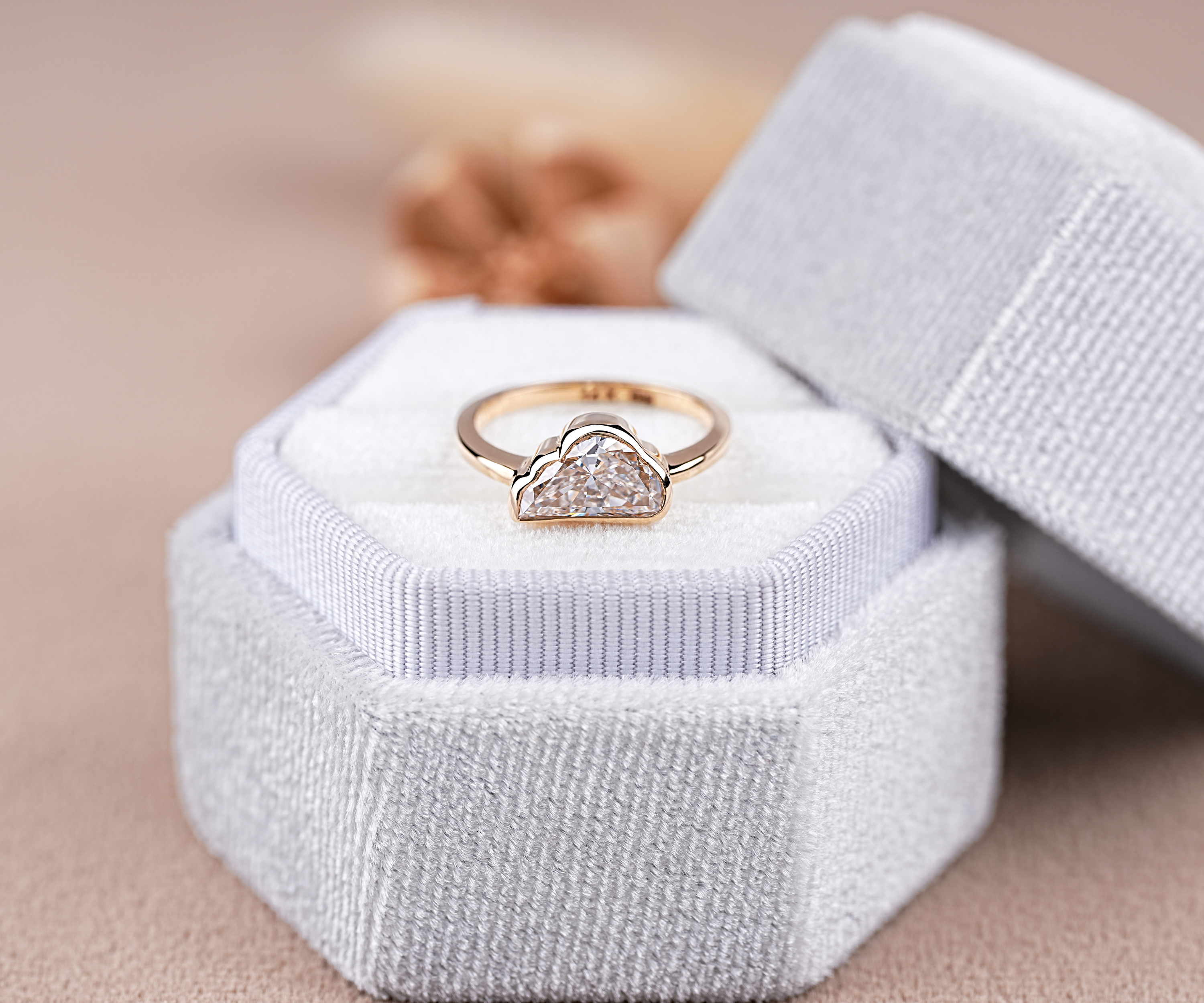cloud shape diamond ring
