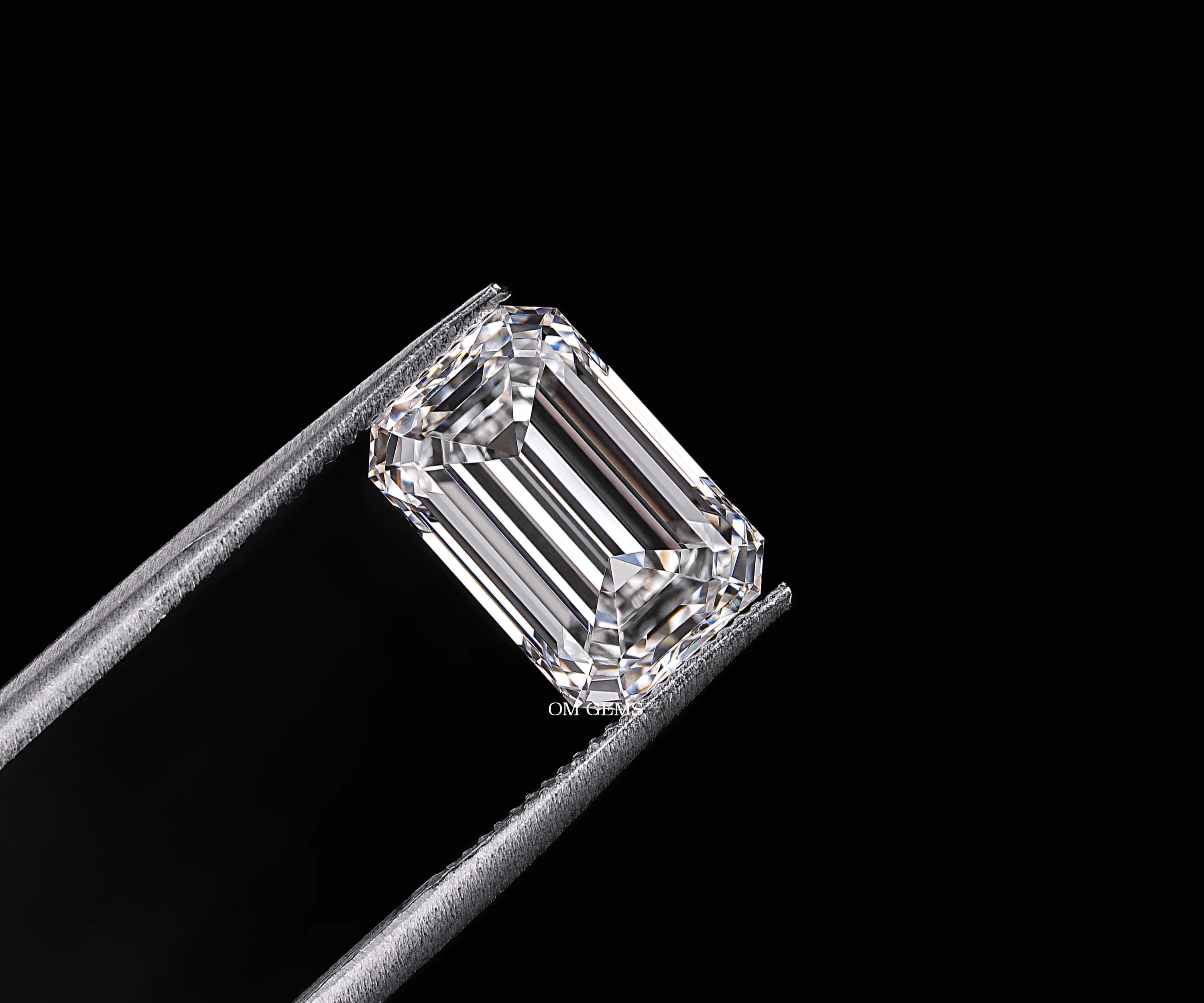 Emerald Cut IGI Certified Loose Diamond