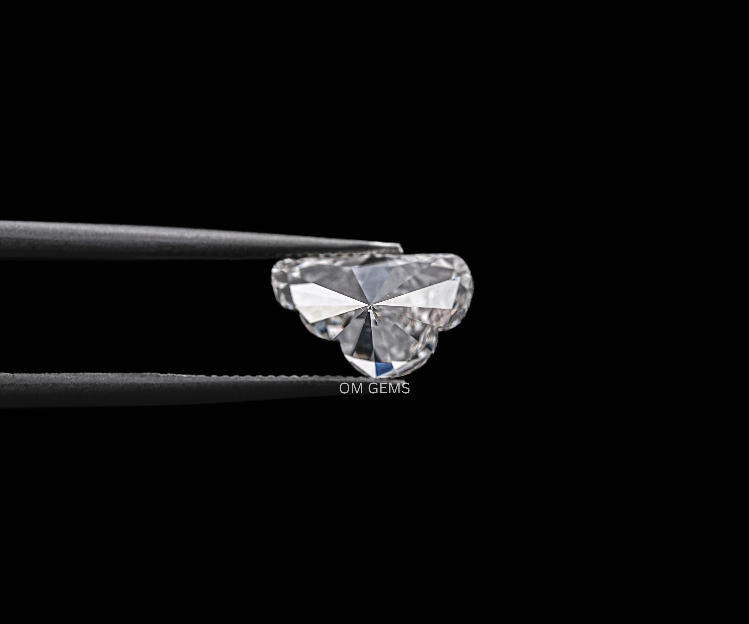 8.80 X 5.40 MM Cloud Shape Lab Grown Diamond