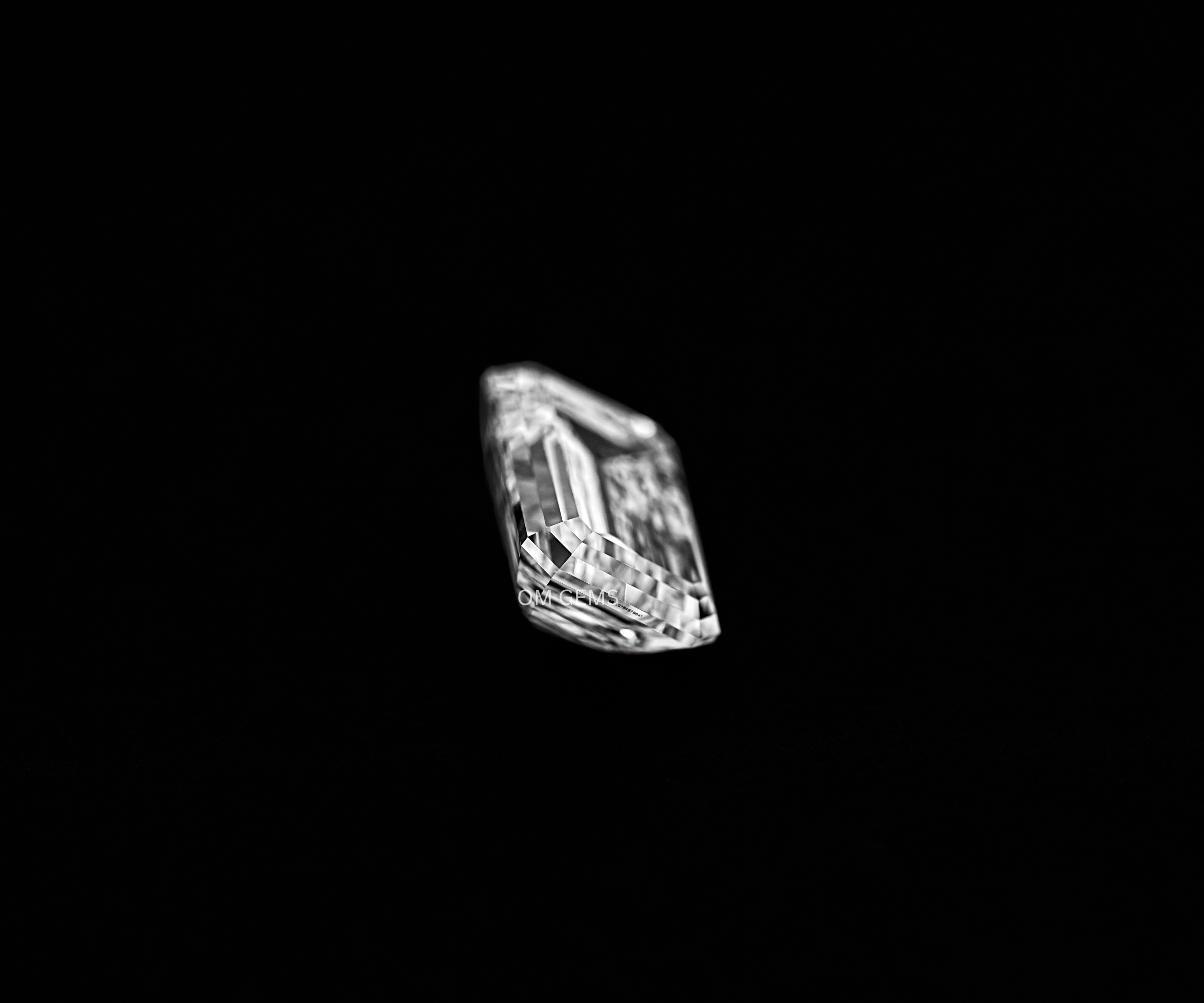 Emerald Cut Lab Grown Diamond With VVS2 Clarity