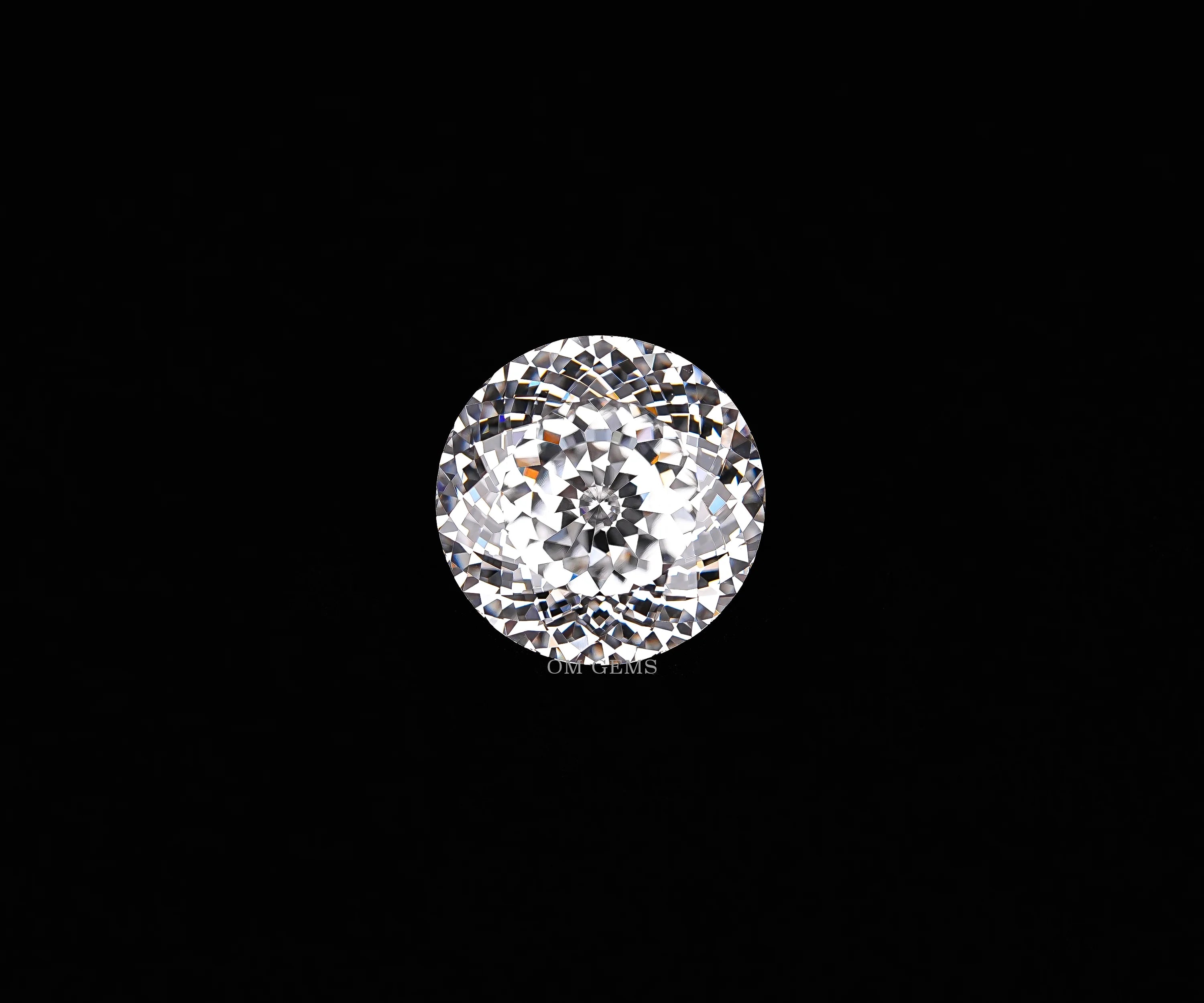 4.16 CT Round Cut IGI Certified Lab Grown Diamond