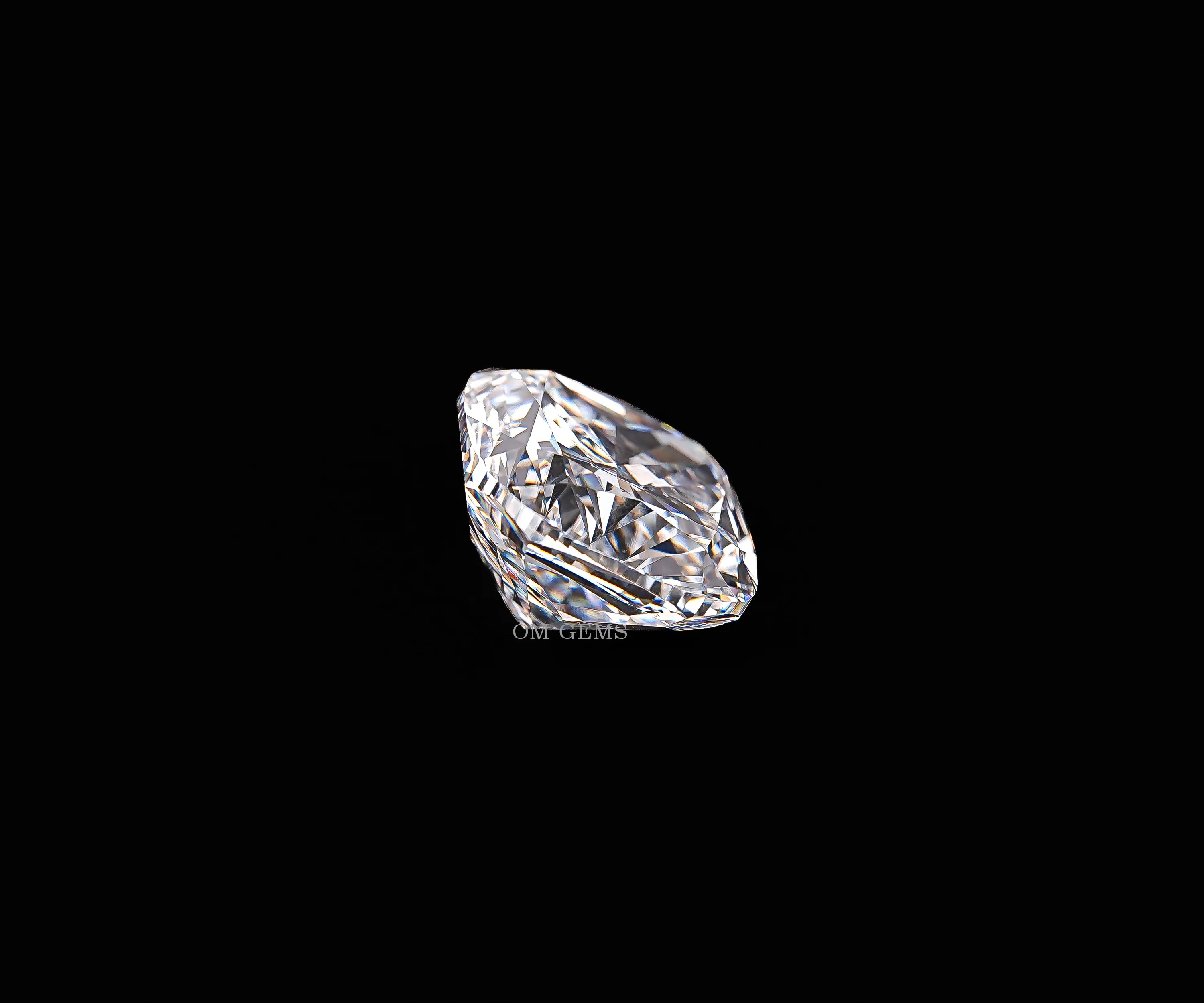 4.91 CT, Cushion Modified Brilliant Cut Loose Diamond