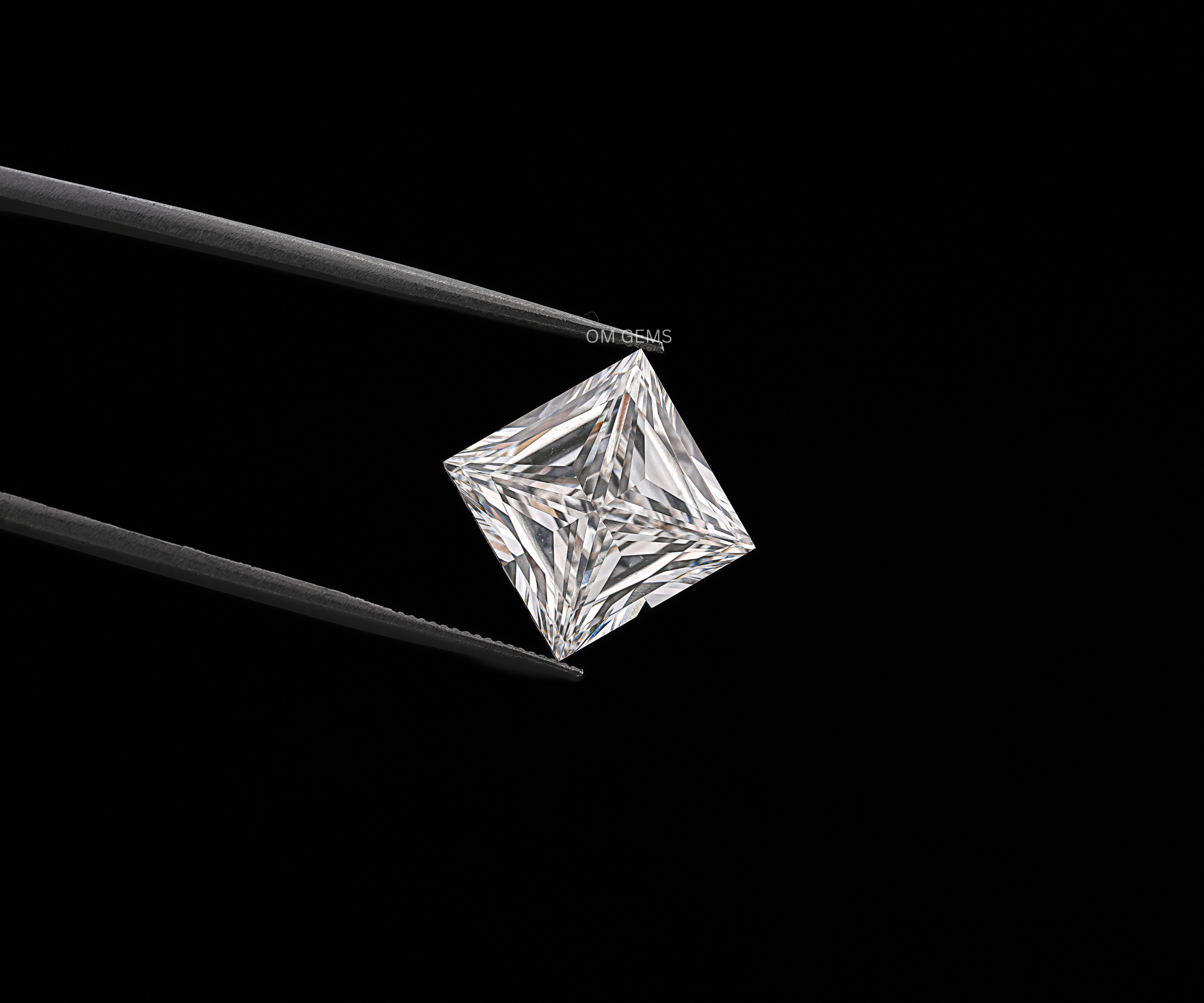 Lab Made Princess Diamond With VS/VVS Clarity