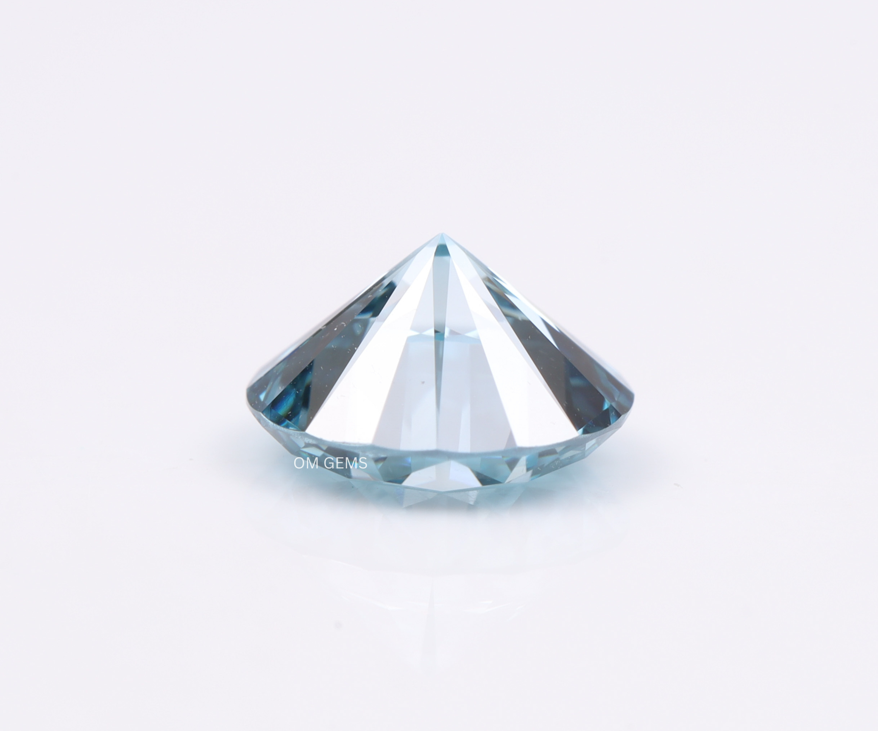 Lab Grown Blue Round Brilliant Cut Diamond
