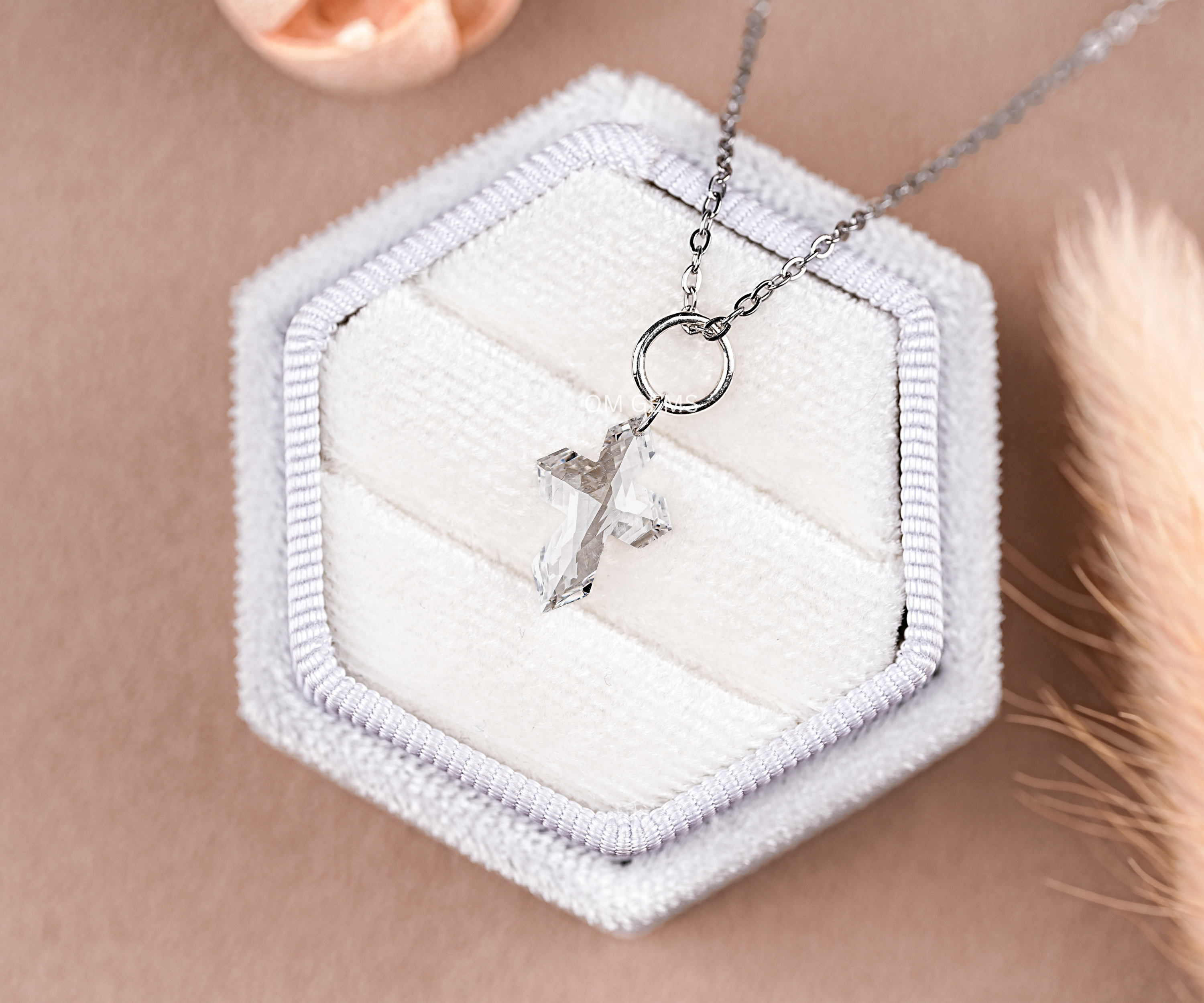 14k White Gold Lab Grown Criss Cross Diamond Pendant