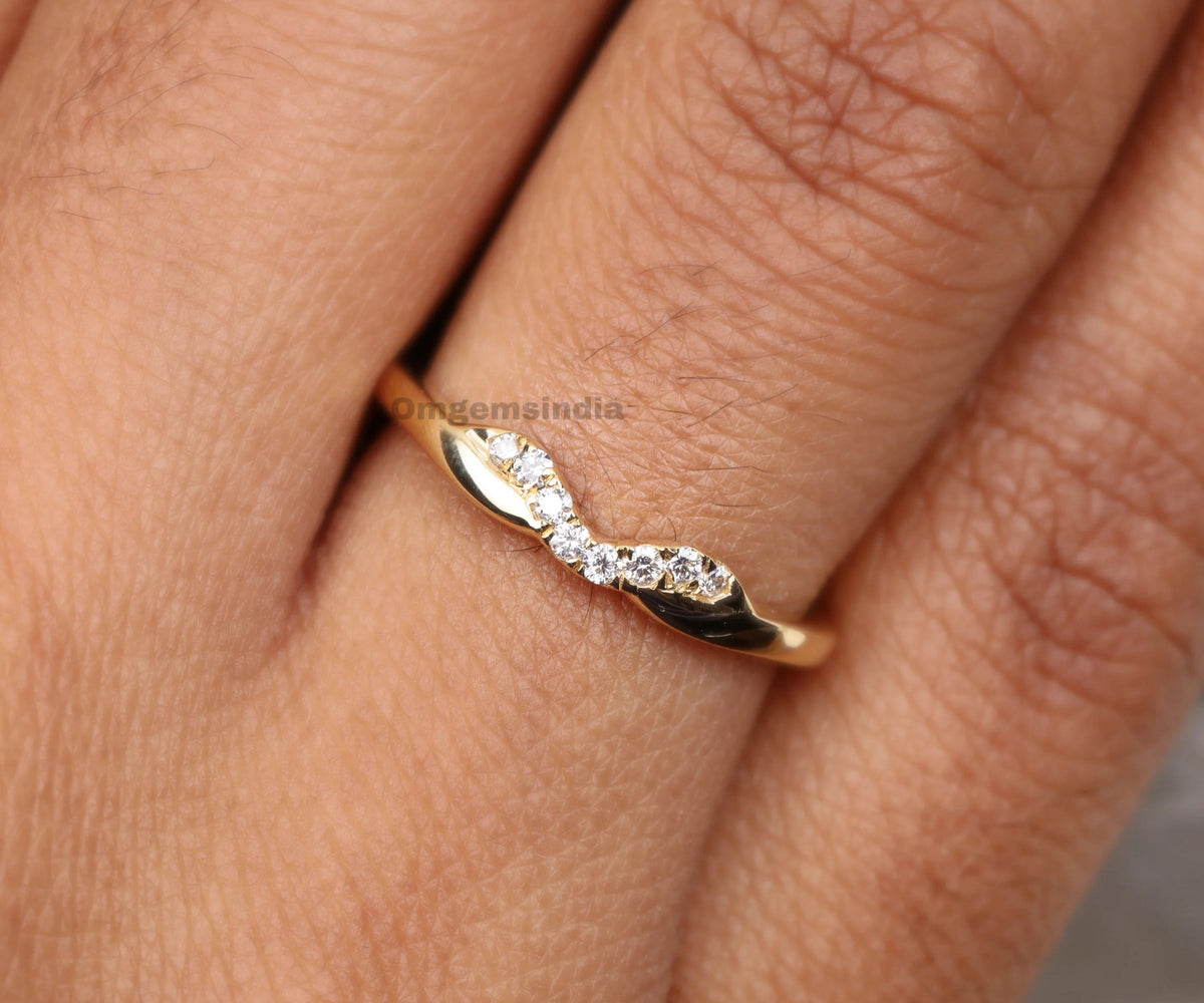Curved Chevron Pavé Round Gemstone Wedding Band