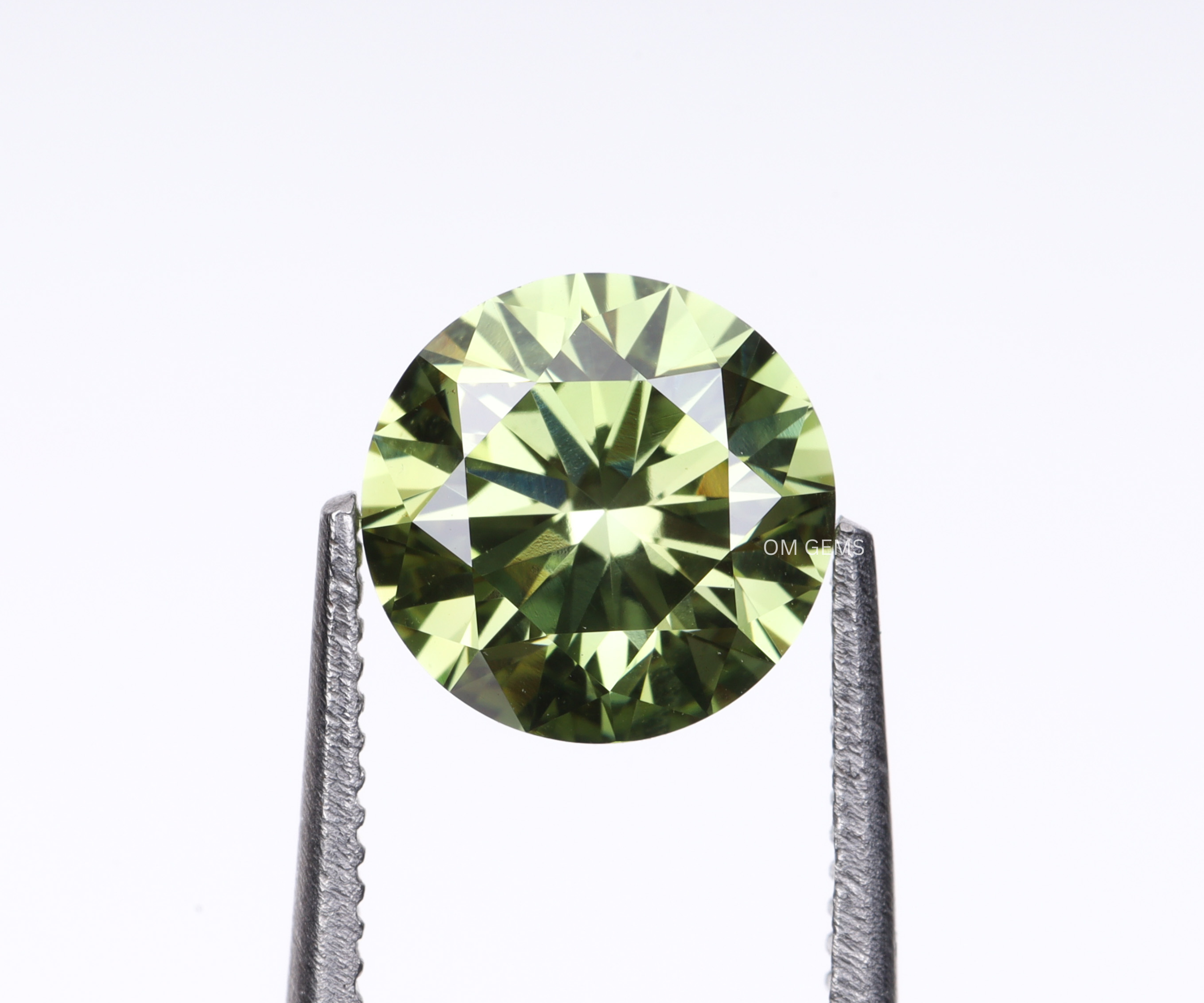 1.03 CT Round Cut Green Lab Grown Diamond