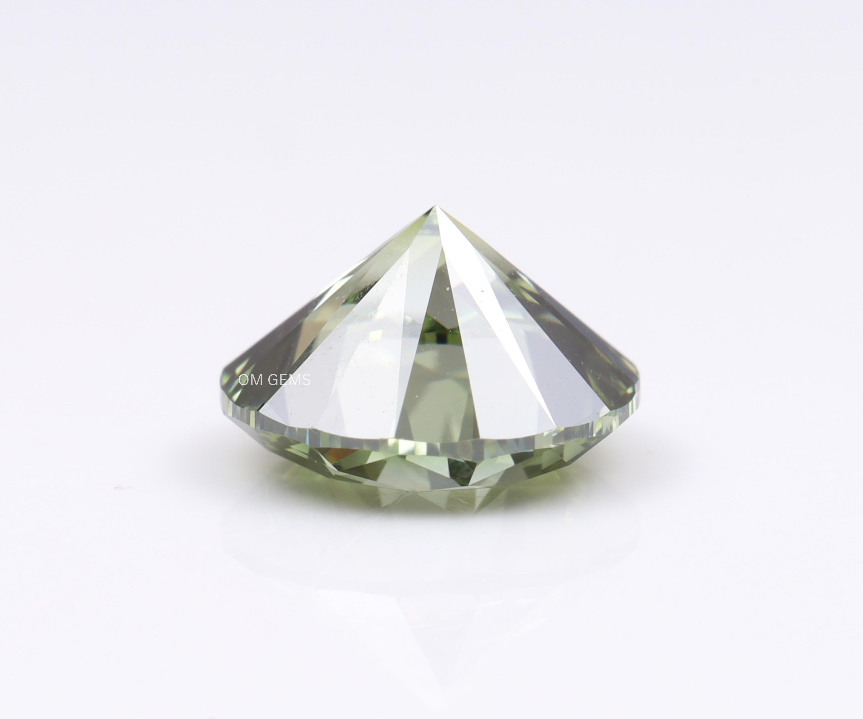 Fancy Green Round Cut Lab Grown Diamond