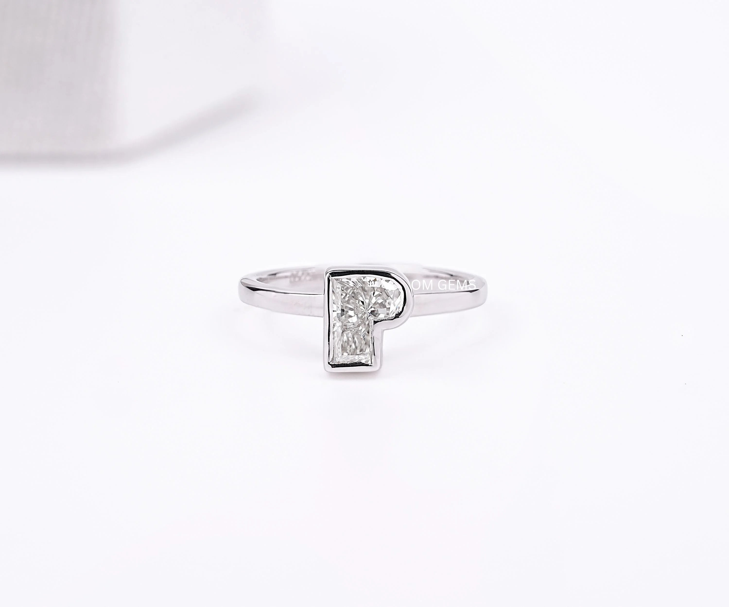 Initial Letter P Shaped Lab Diamond Bezel Set Ring