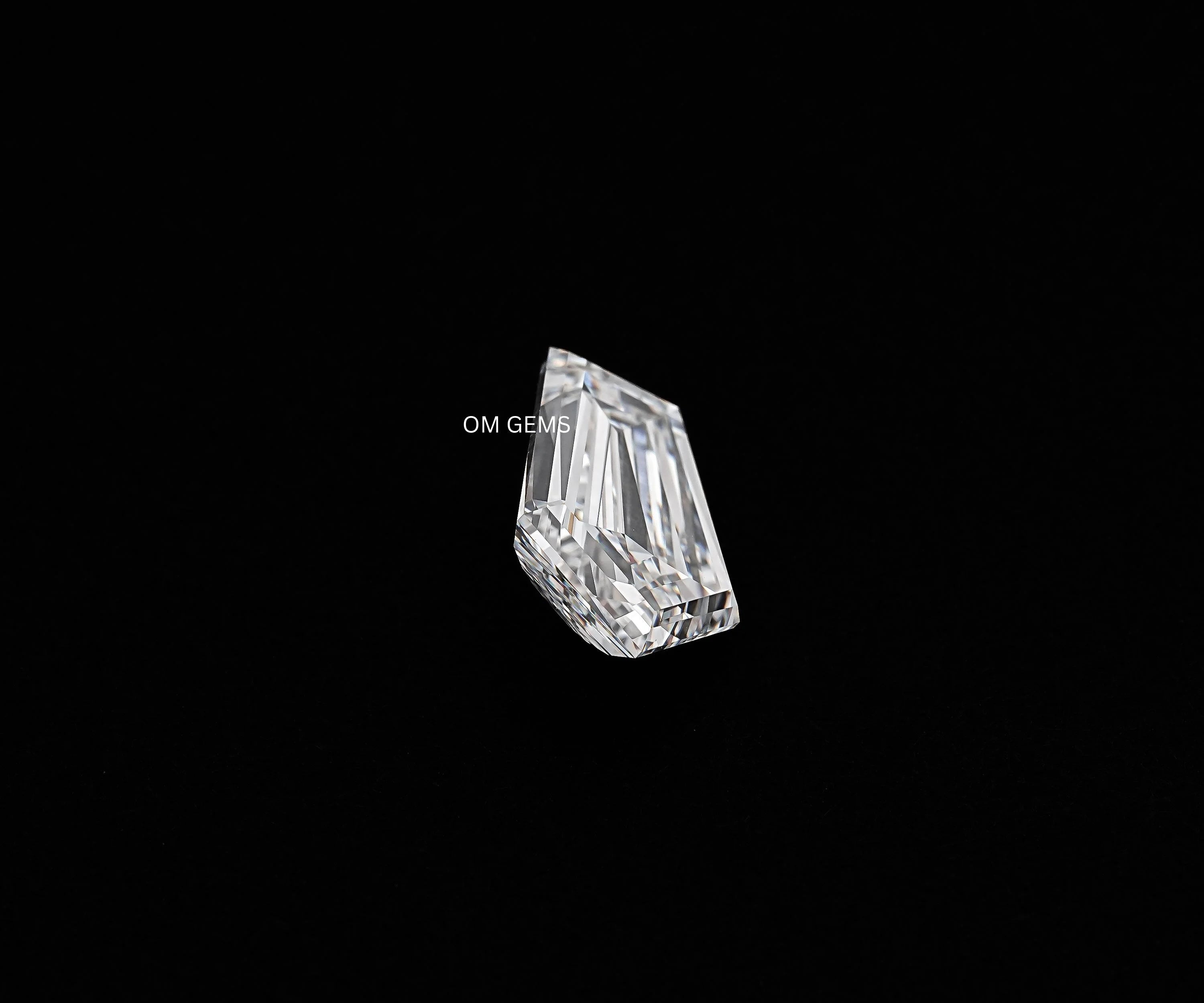 Lab Grown Shield Cut Loose Diamond