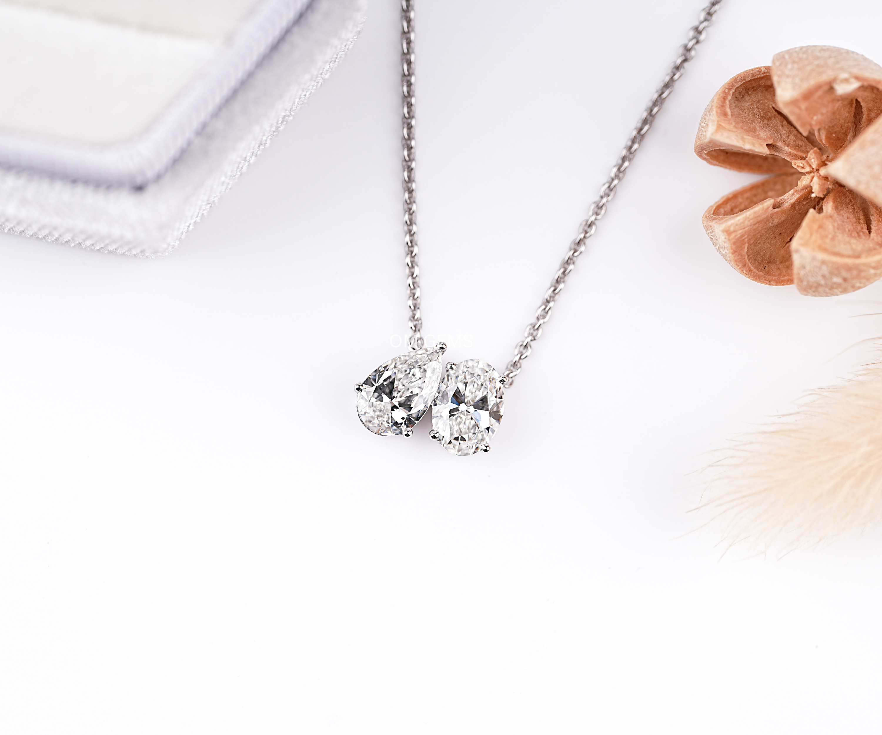 Oval And Pear Lab Grown Diamond Toi Et Moi Necklace