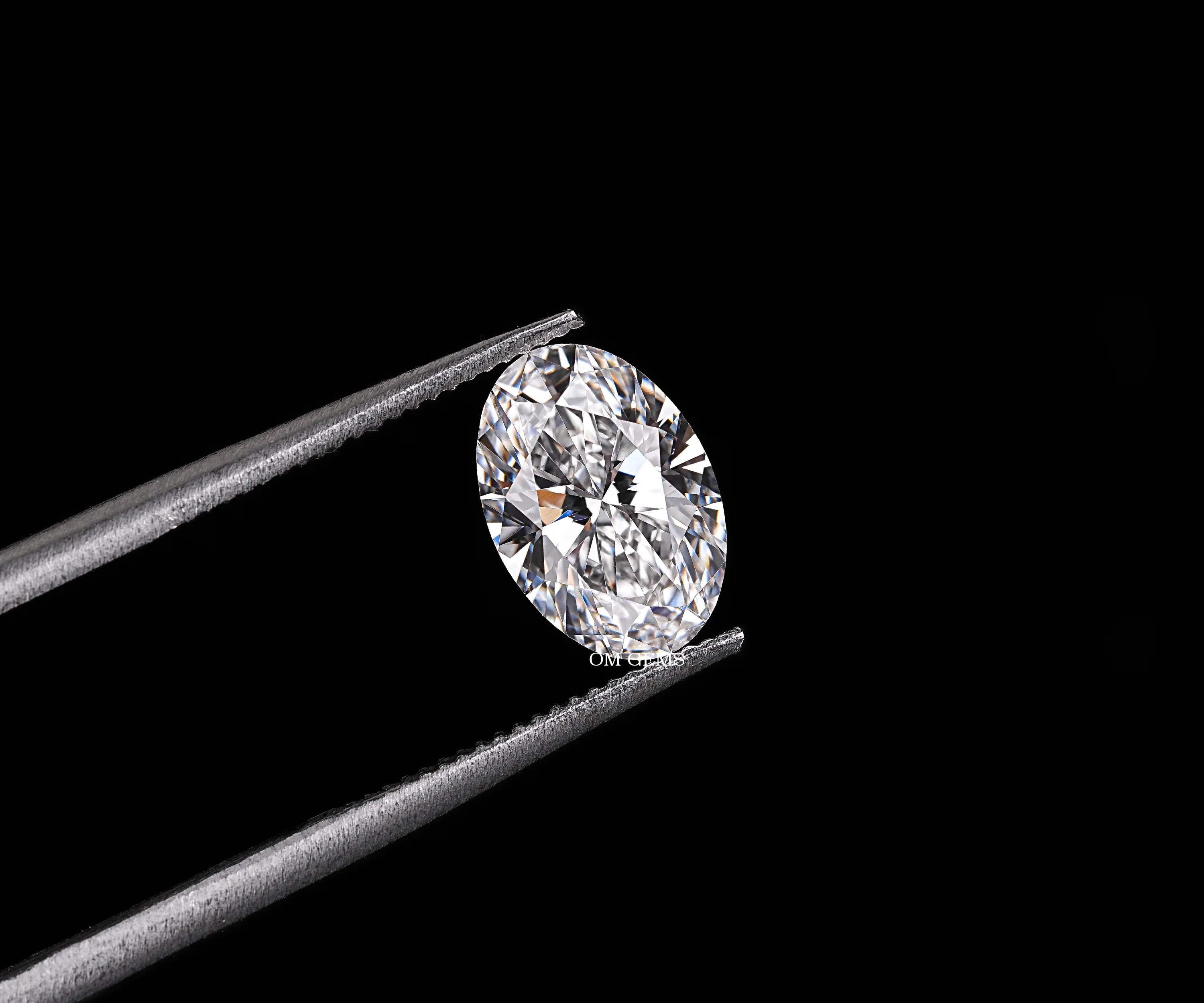 Oval Cut IGI Certified Loose Diamond
