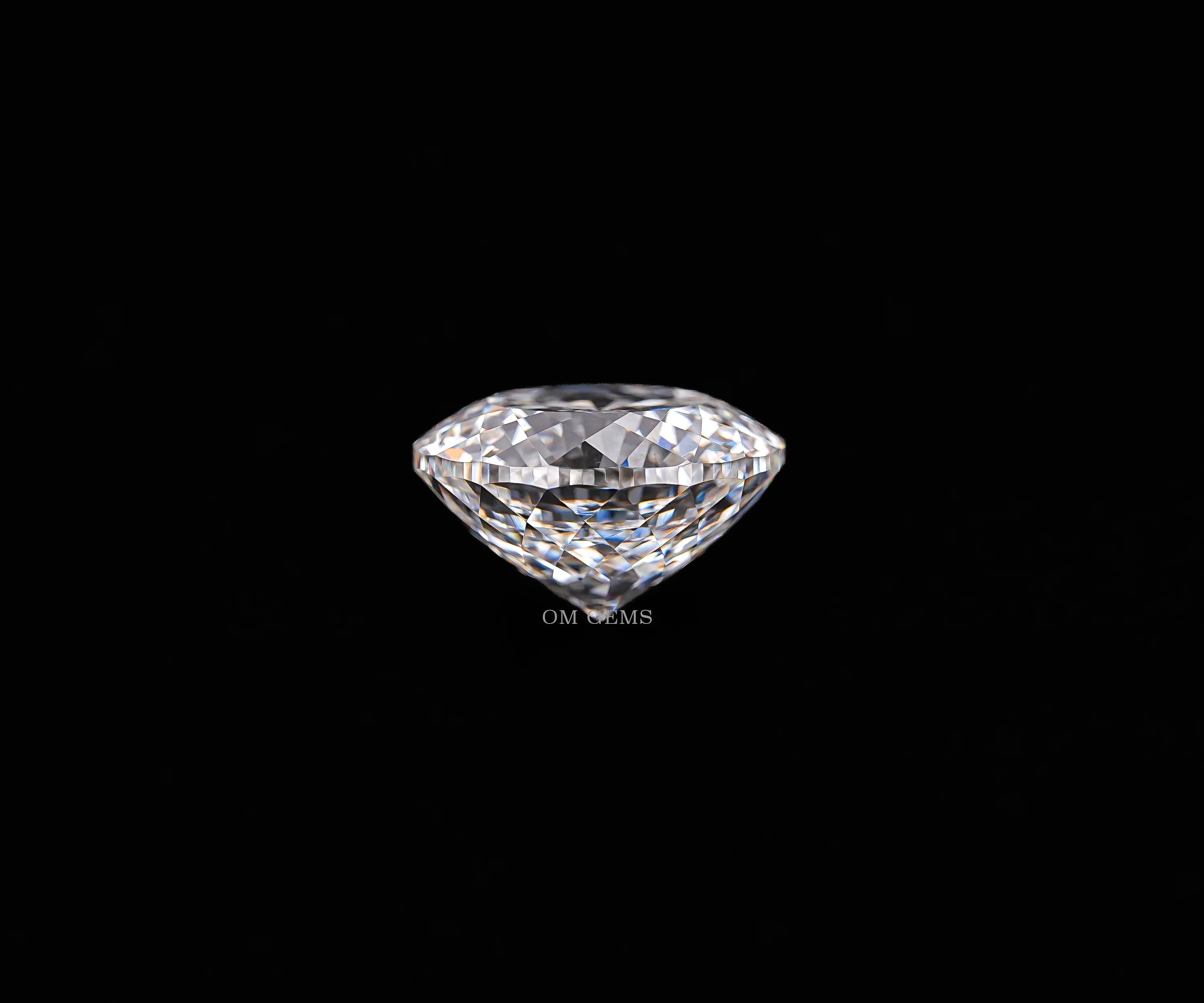4.16 CT Round Cut IGI Certified Lab Grown Diamond