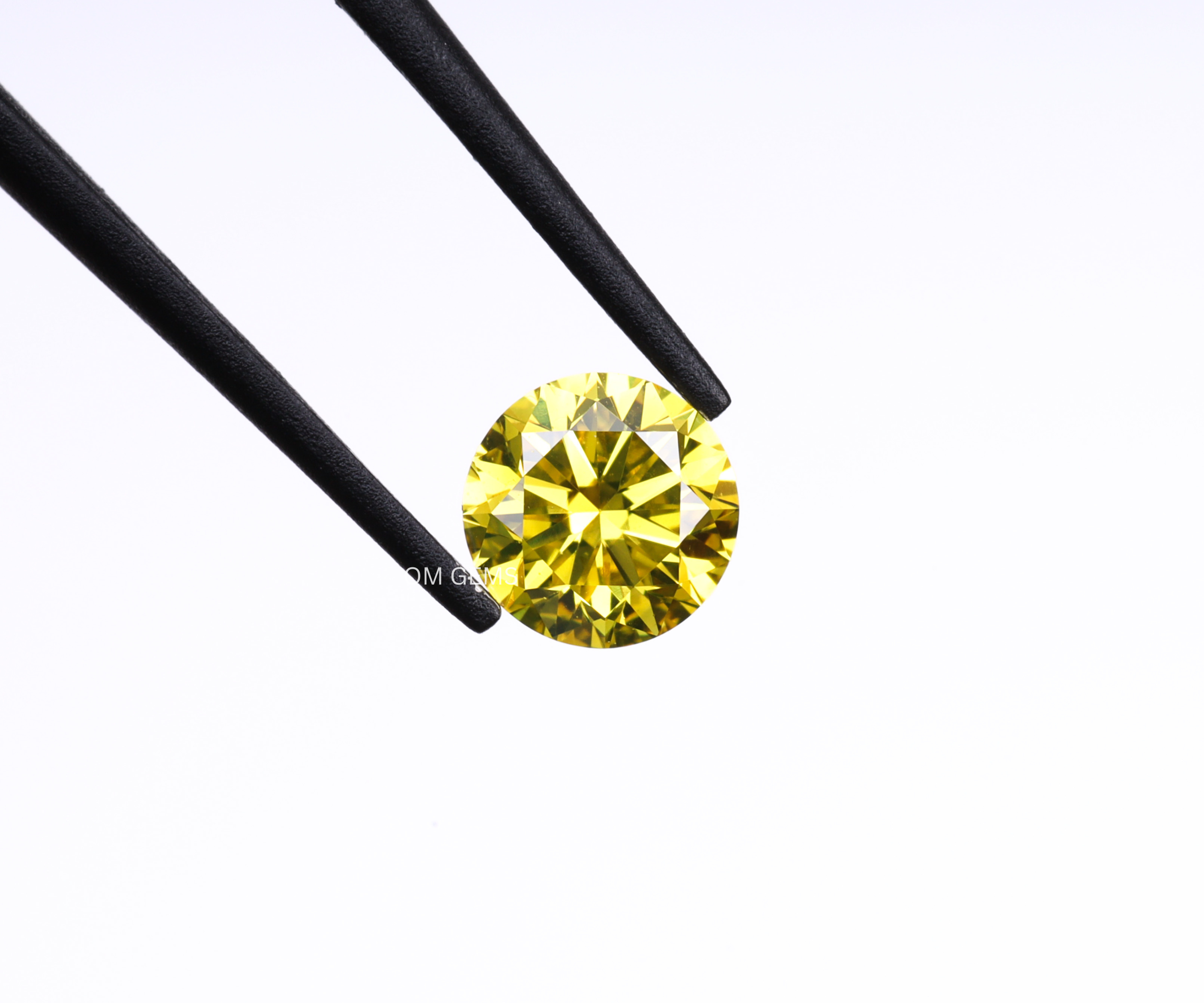 0.35 CT Yellow Round Cut Lab Grown Diamond