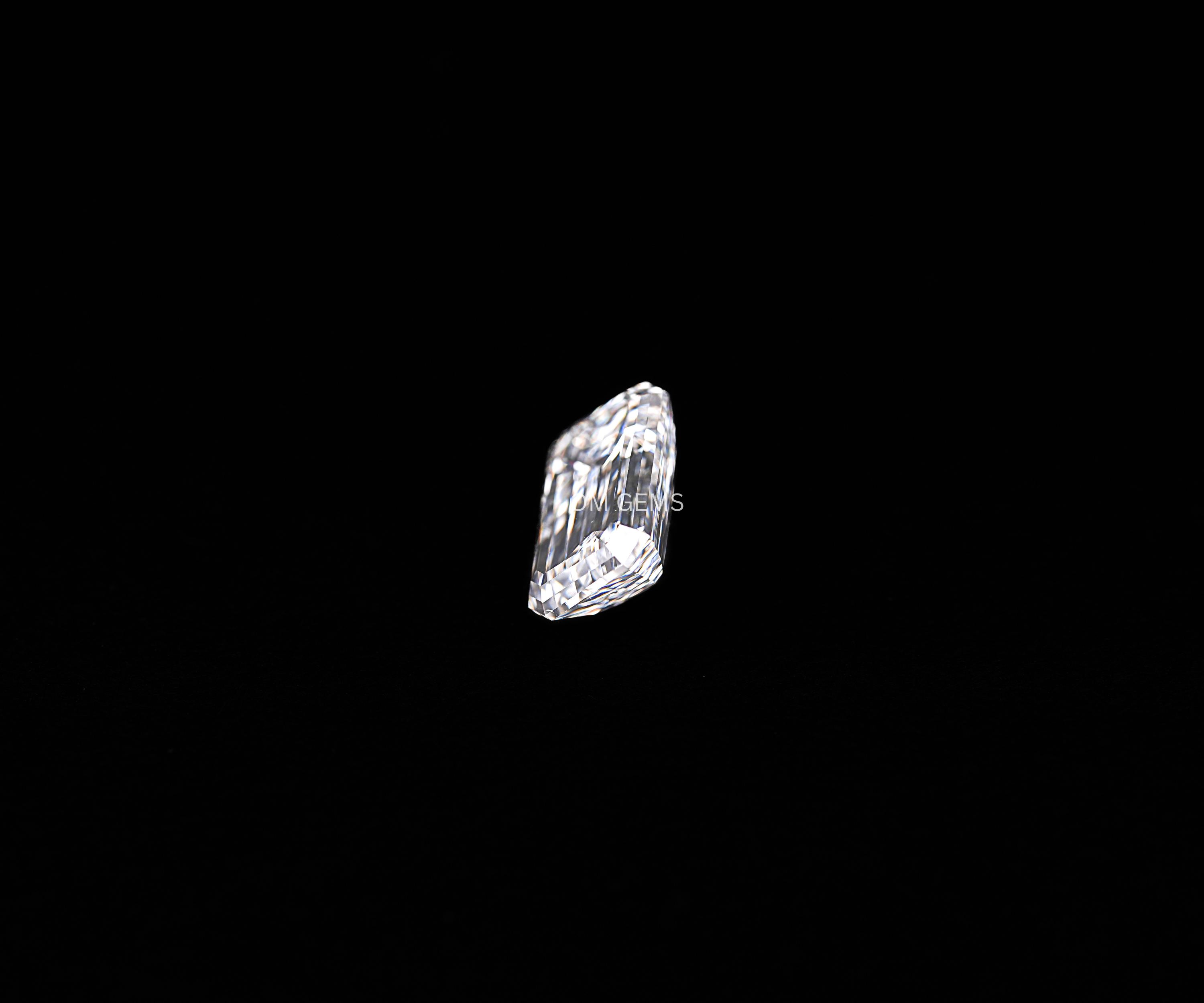 Emerald Cut Lab Grown Diamond With VVS2 Clarity 