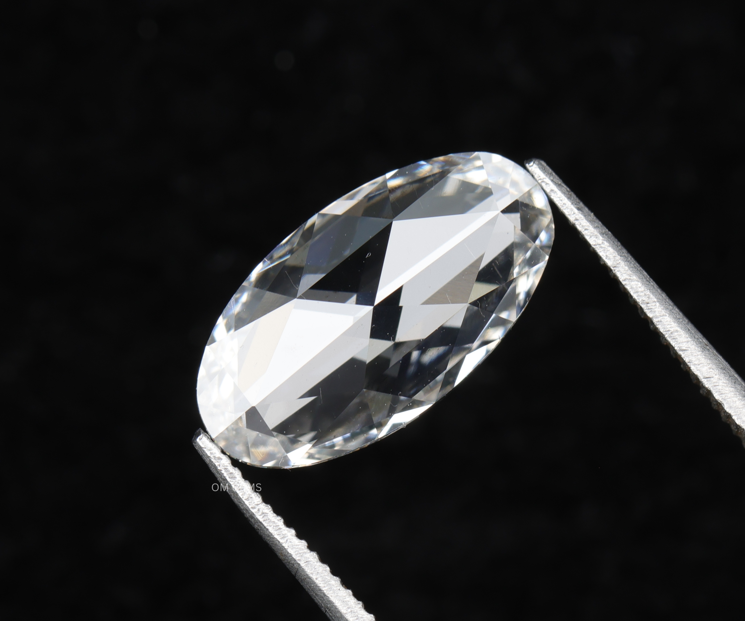 Antique Cut Oval Lab Grown Diamond 