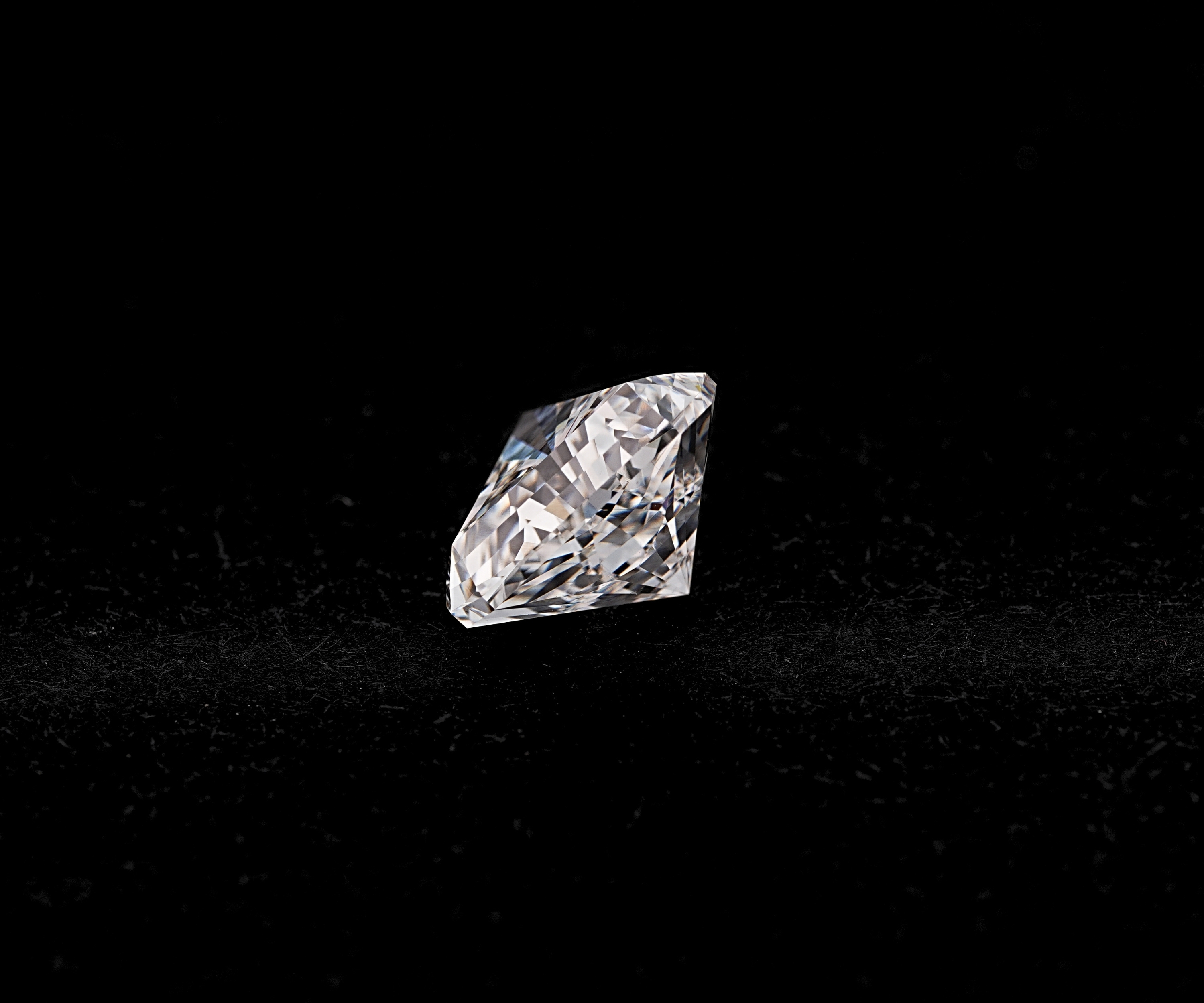 2.10 CT Lab Grown Trillion Cut Loose Diamond