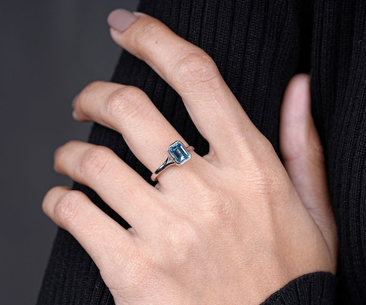 Solitaire Bezel Split Shank Fancy Blue Emerald Lab Diamond Engagement Ring