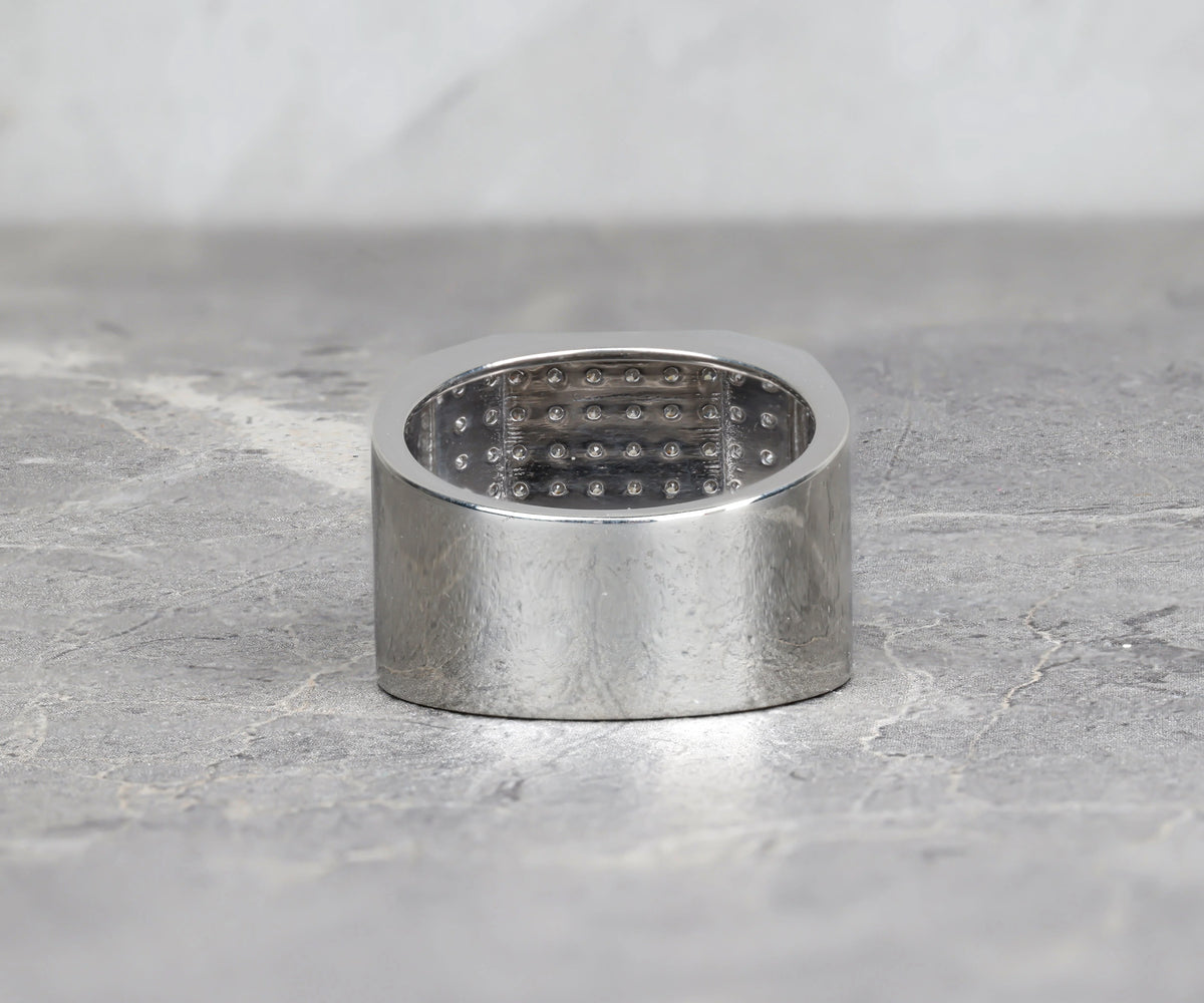 Men's Pavé Signet Round Shape Gemstone Wedding Ring