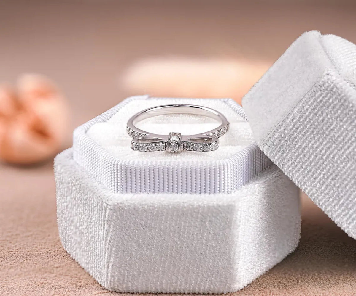 Bow Knot Pavé Round Shape Lab Grown Diamond Anniversary Ring