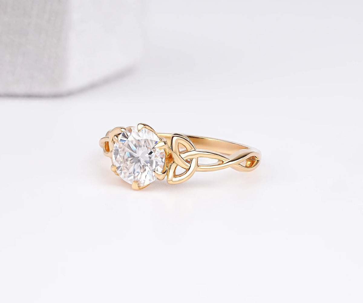 Celtic Knot Solitaire Round Shape Lab Grown Diamond Engagement Ring