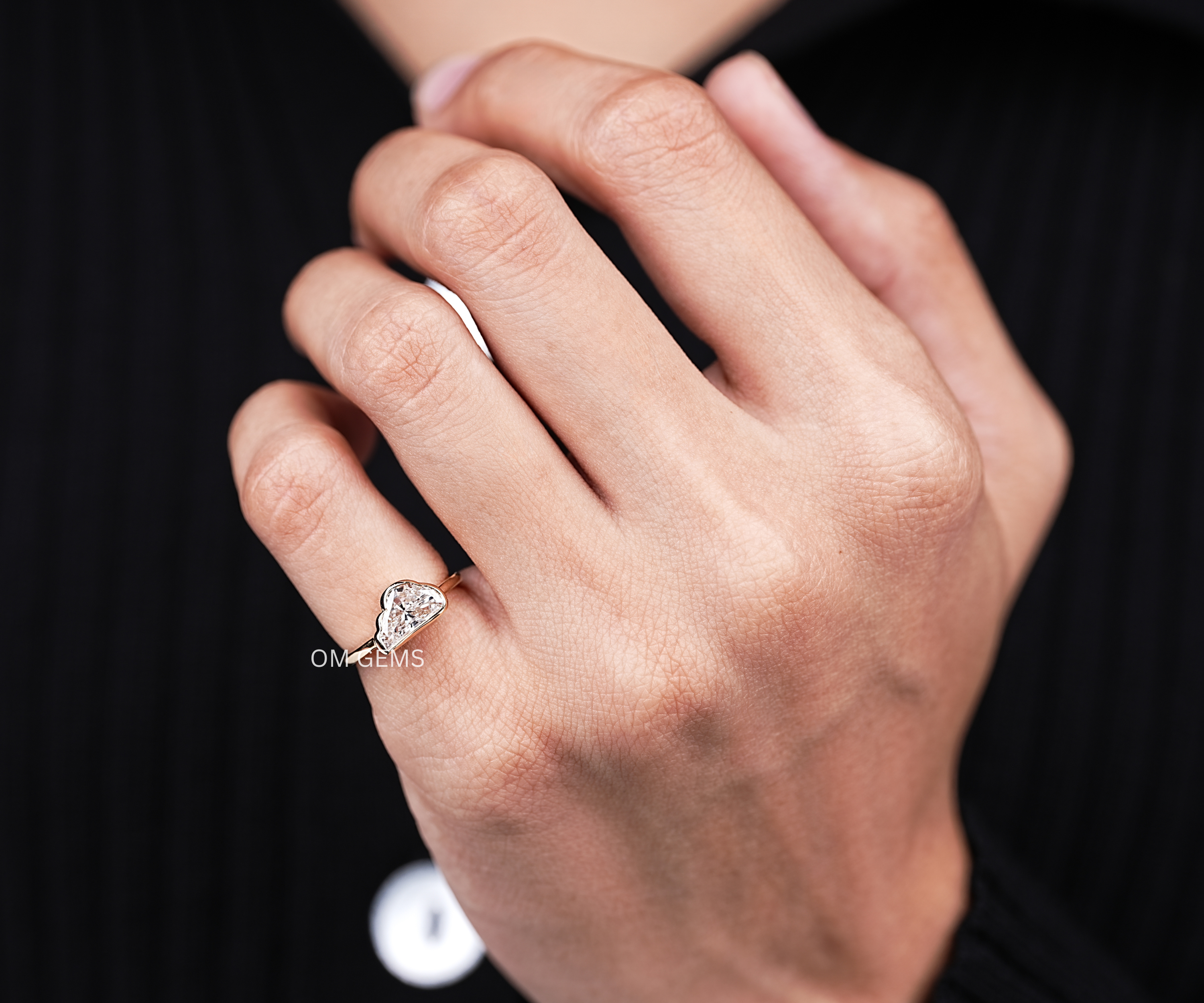 Cloud Shape Lab Diamond Ring
