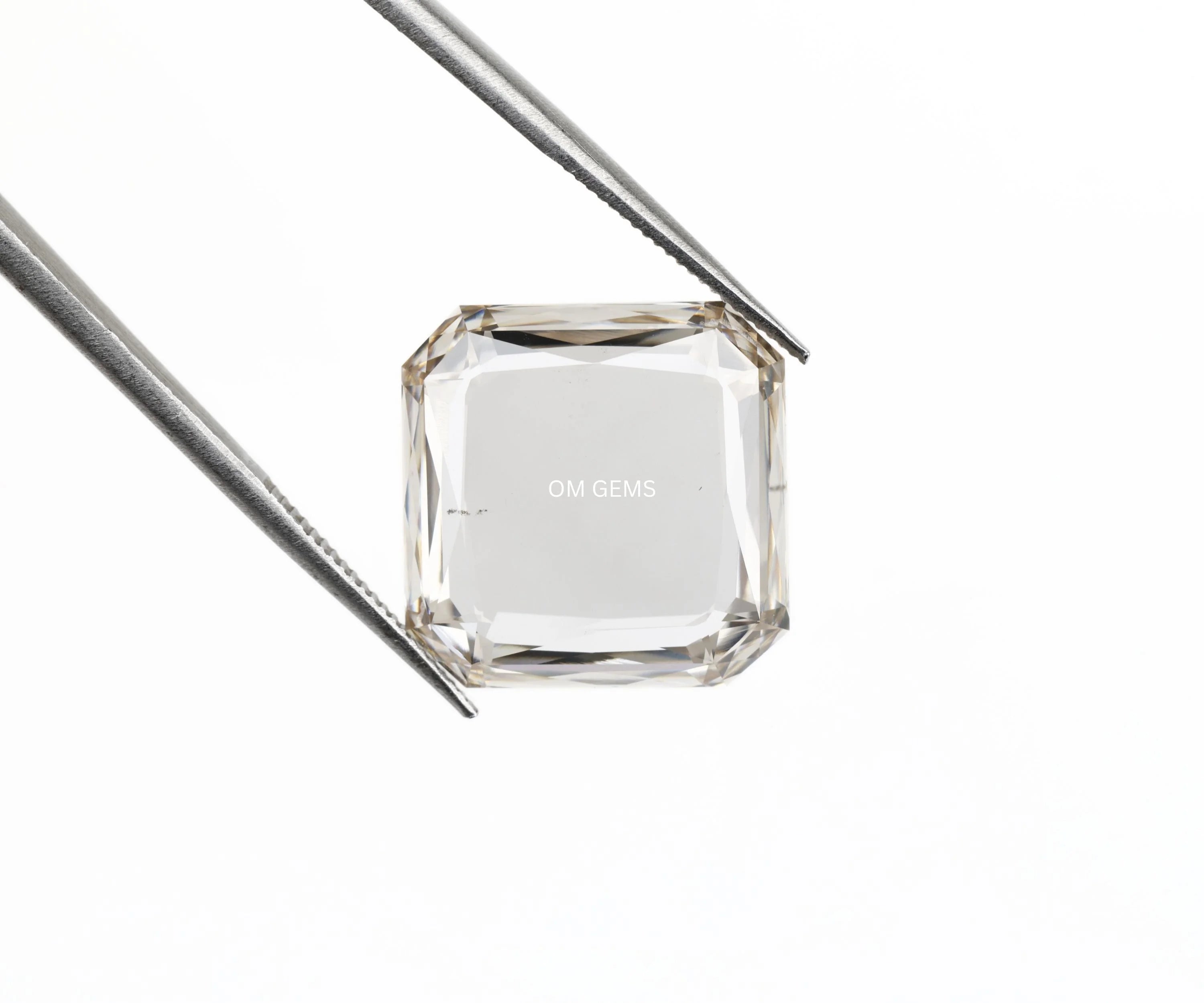 Emerald Cut Diamond Lab Grown Diamond