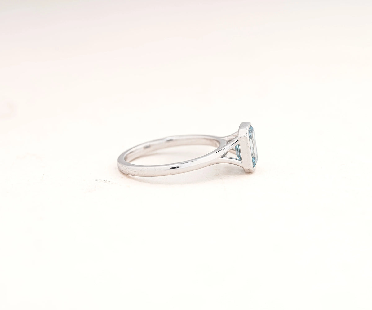 Solitaire Bezel Split Shank Fancy Blue Emerald Lab Diamond Engagement Ring