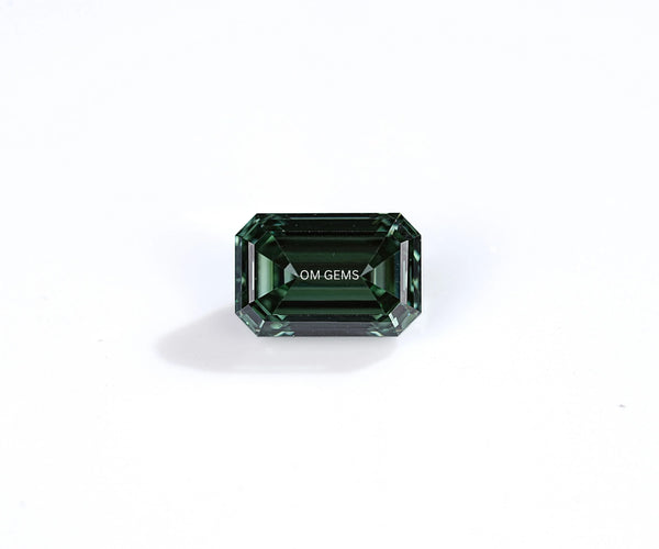 0.66 Carat Emerald Cut Lab Grown CVD Diamond Fancy Green Color VS VVS Clarity