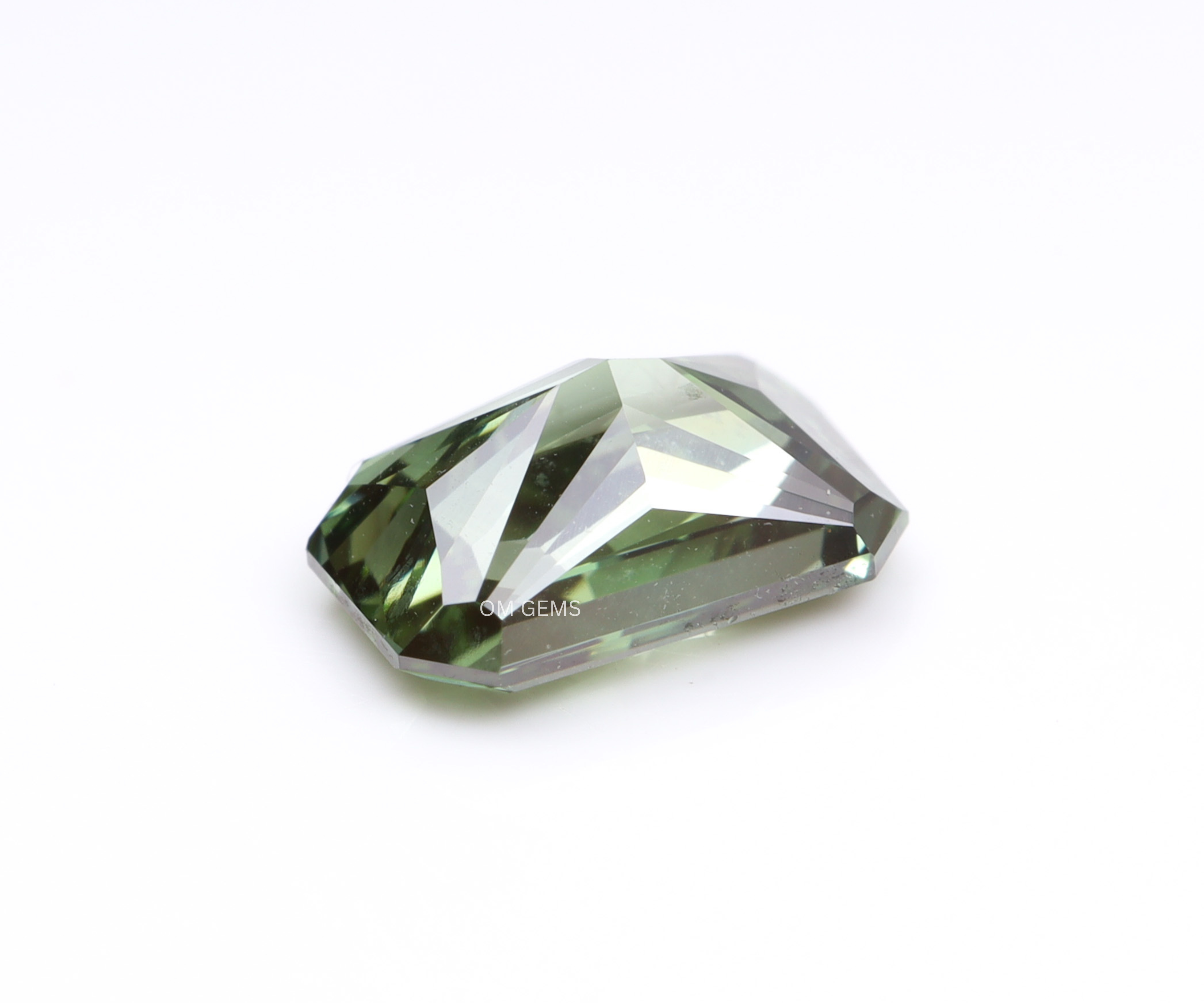 1.25 CT Radiant Cut Lab Grown Green Diamond