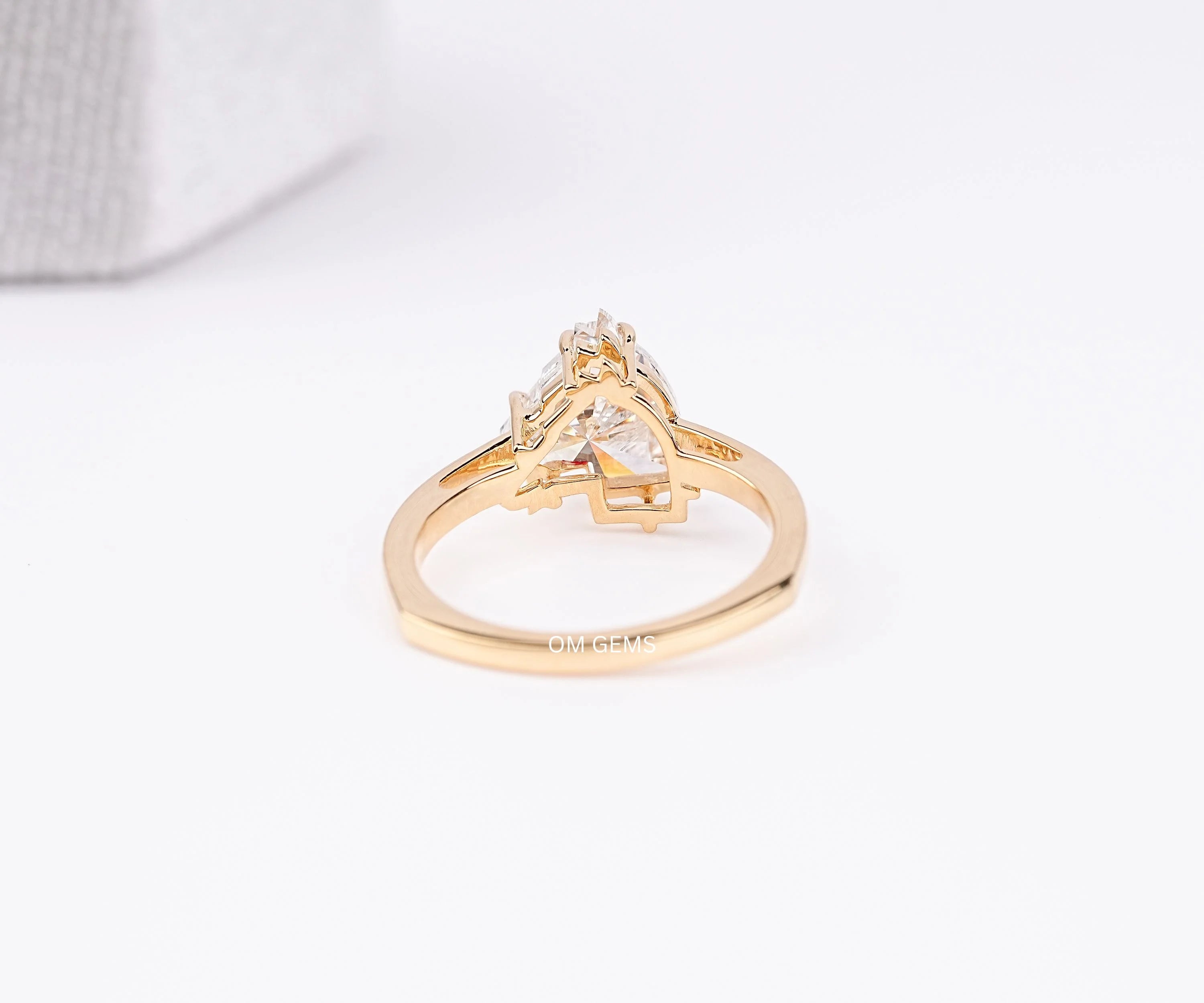 Horse Head Lab Grown Diamond Ring