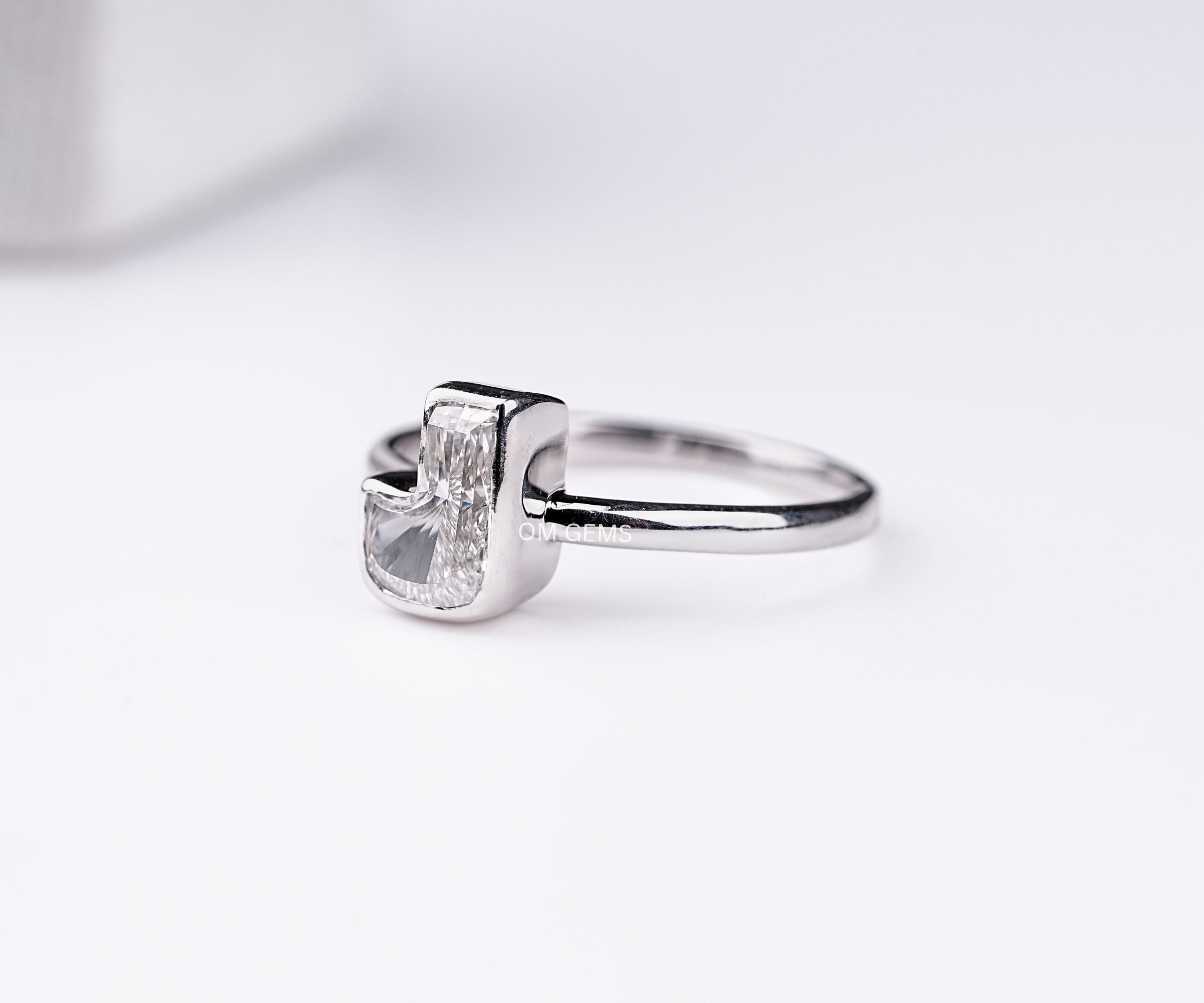 Lab Grown J Alphabet Diamond Initial Ring