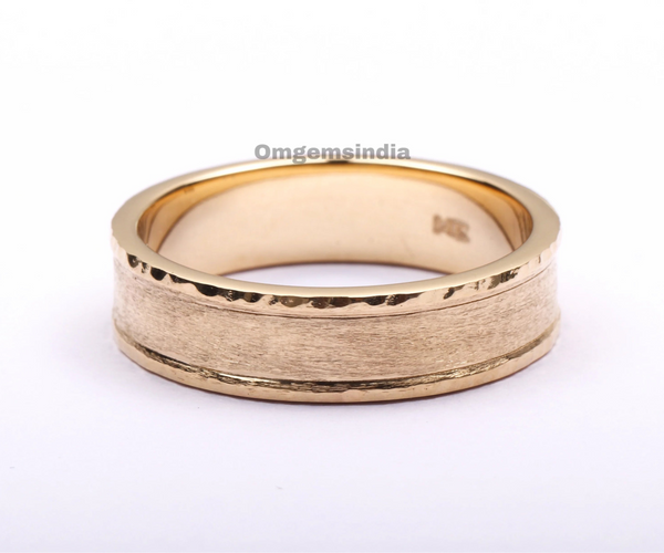Men's Hammered Texture Classic Wedding Band