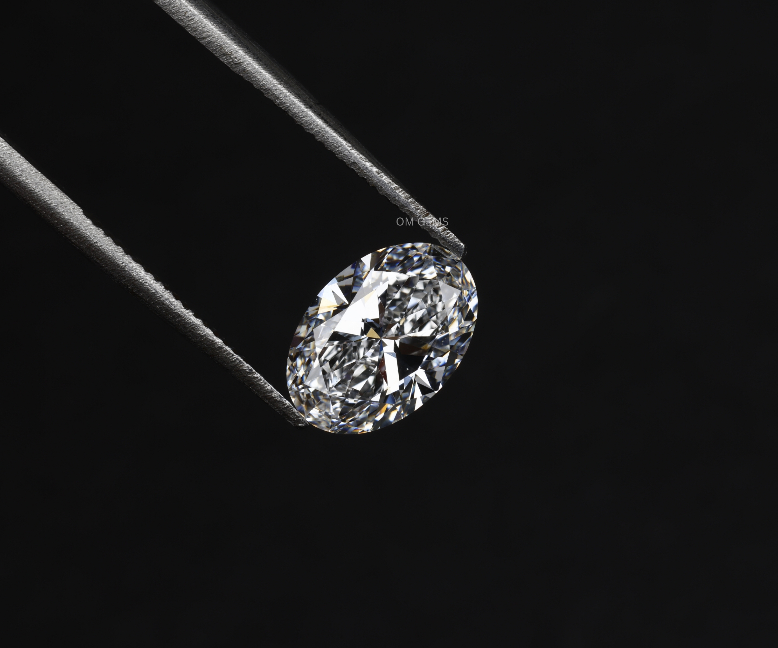 1 CT oval lab grown diamond 