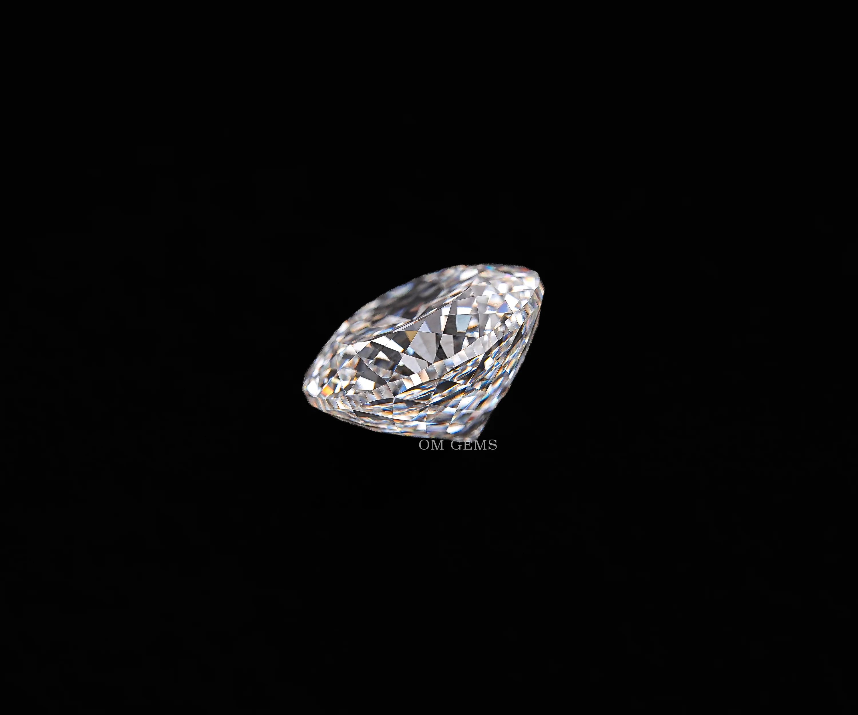 4.16 CT Round Cut IGI Certified Lab Grown Diamond