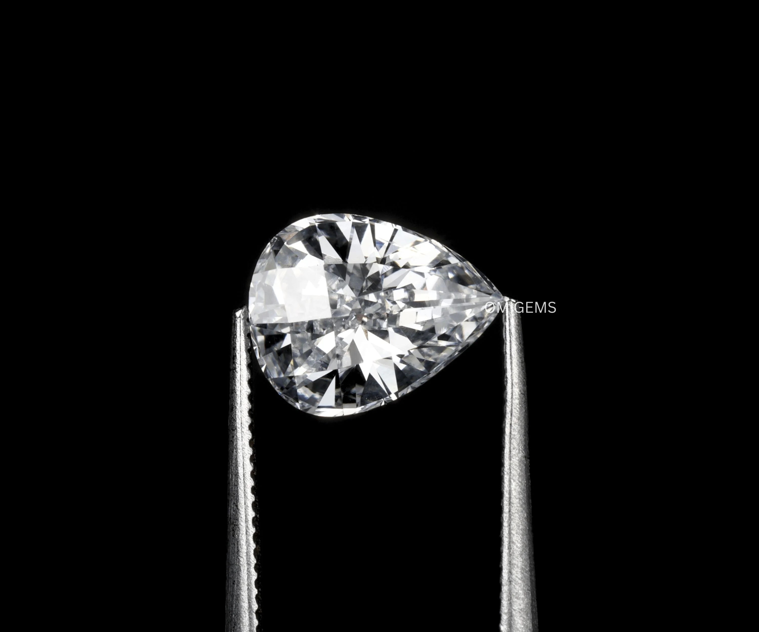 Square Faceted Cedar Pear Cut Diamond