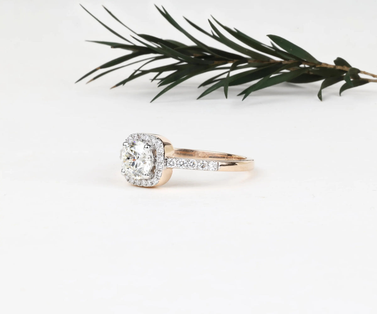 Round cut lab grown diamond classic halo ring